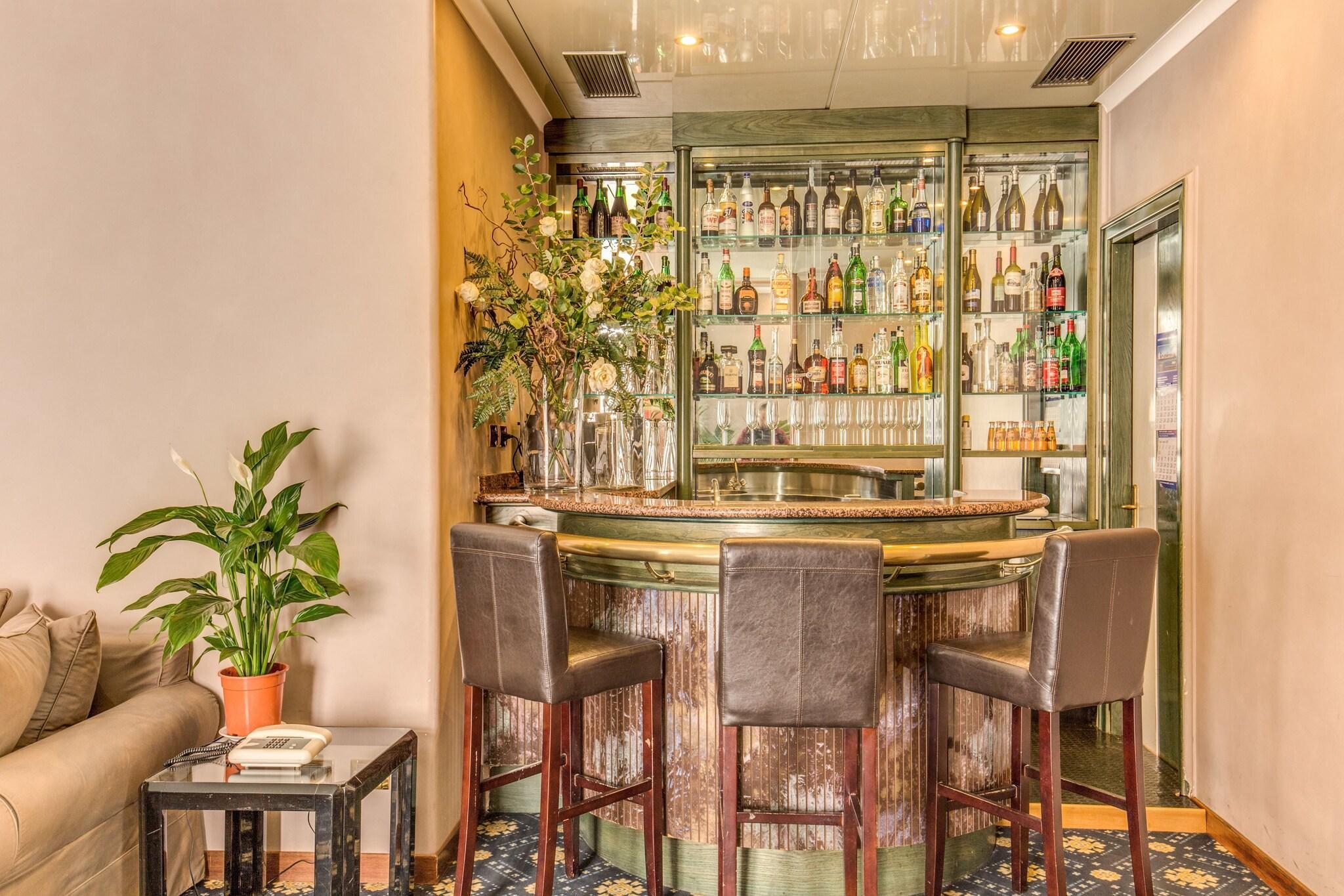 Bar/Salón Hotel King