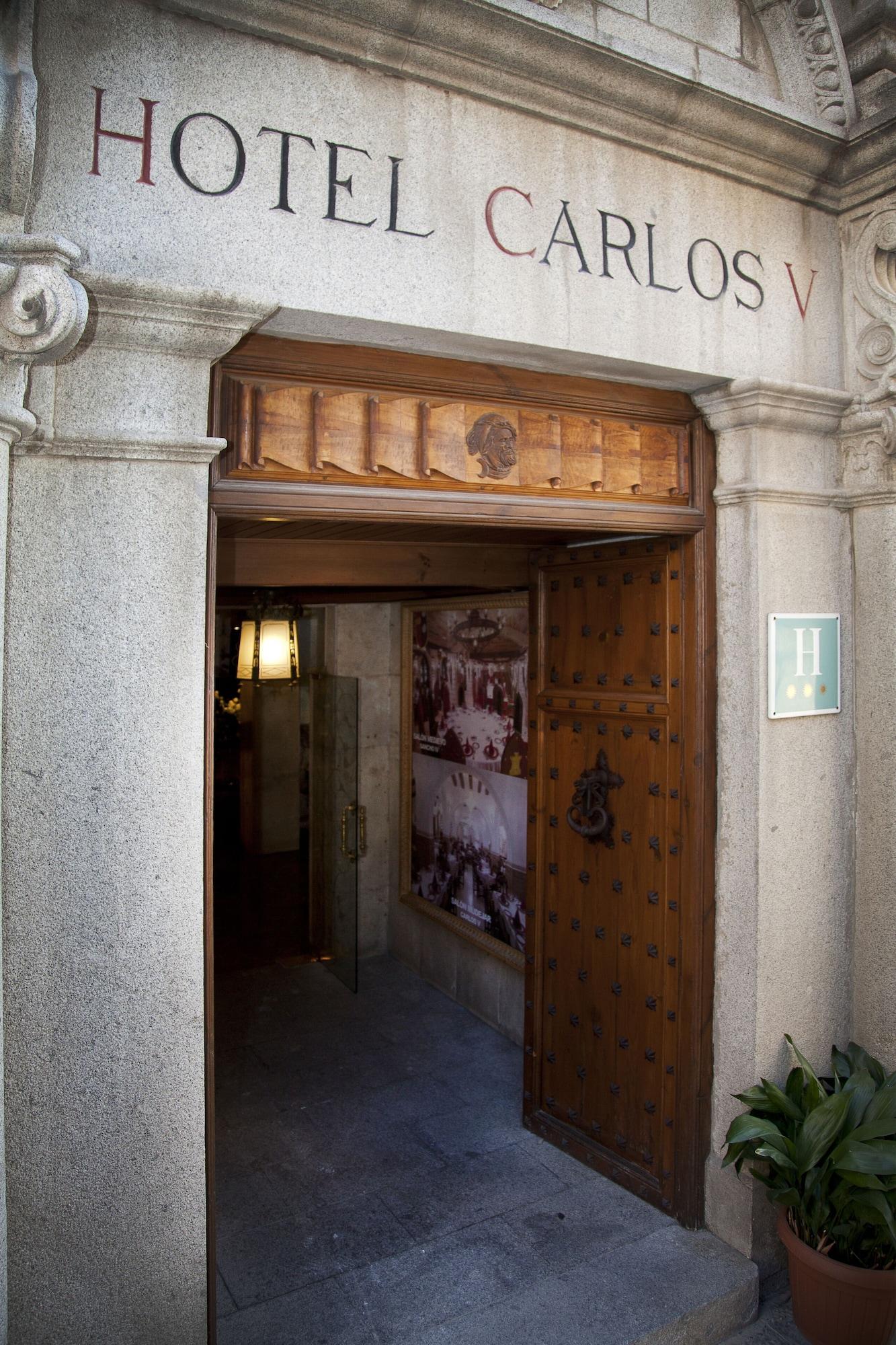 Vista Exterior Hotel Carlos V