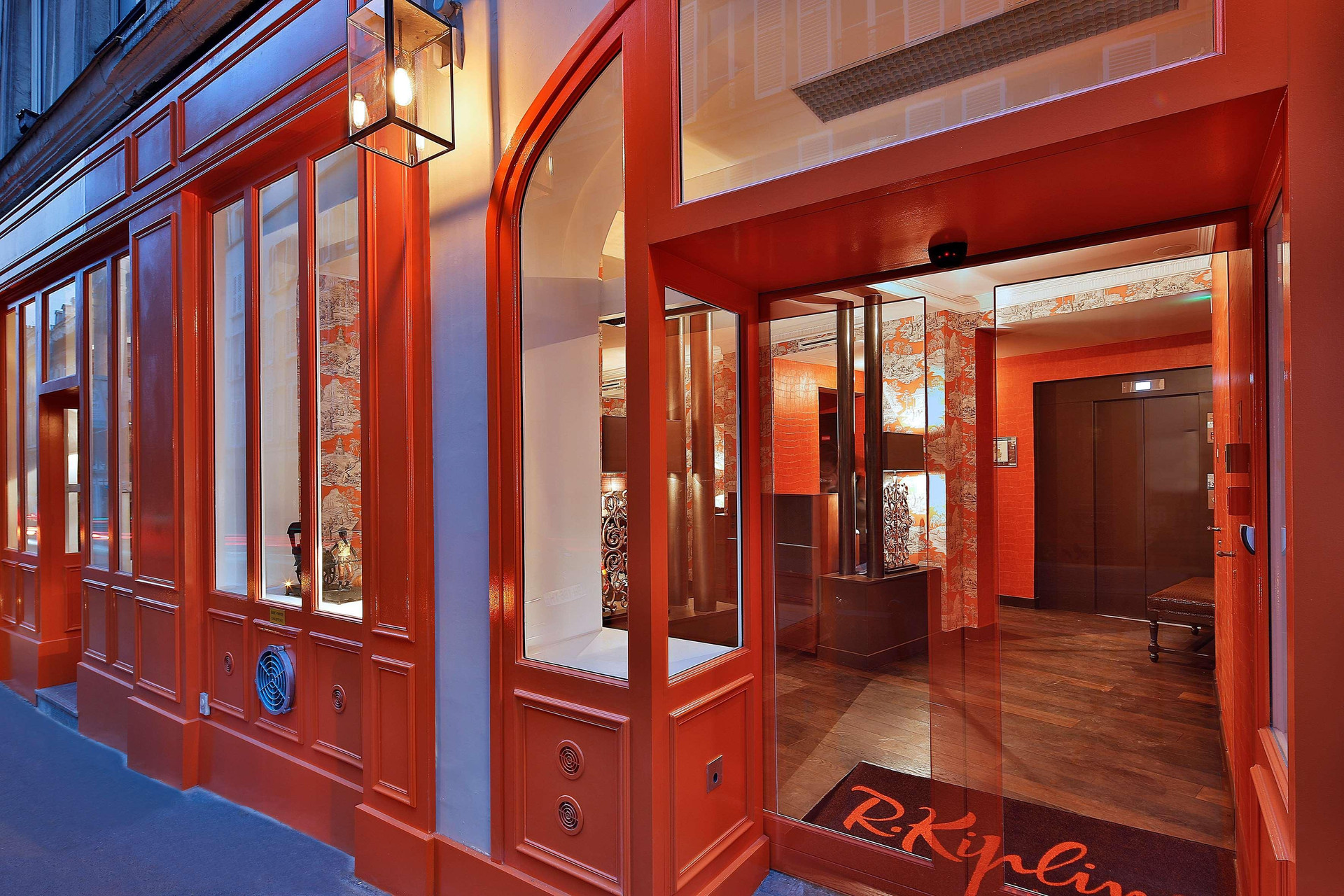 Vista Exterior Hôtel R. Kipling by Happyculture