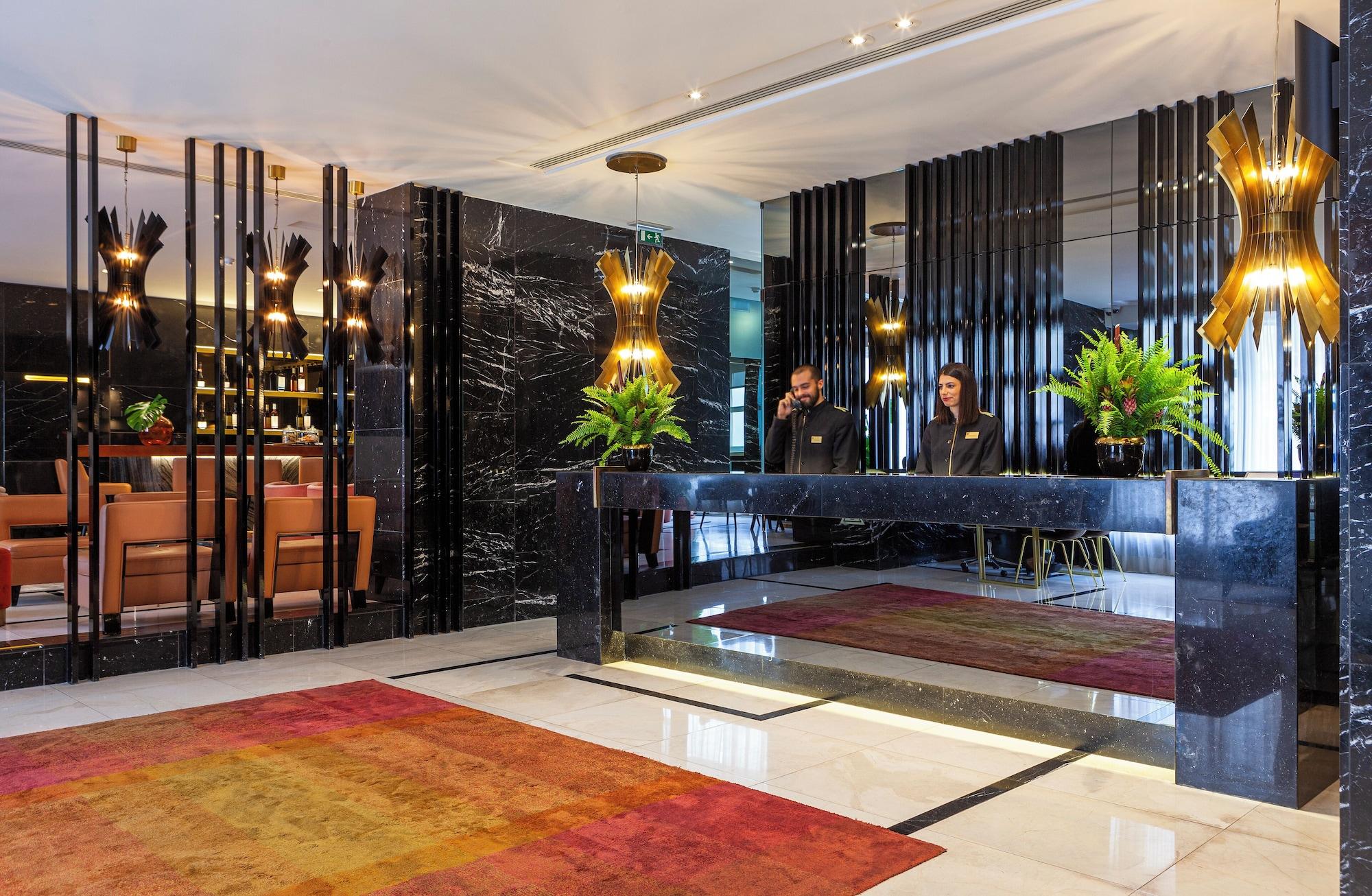 Vista Lobby Altis Avenida Hotel