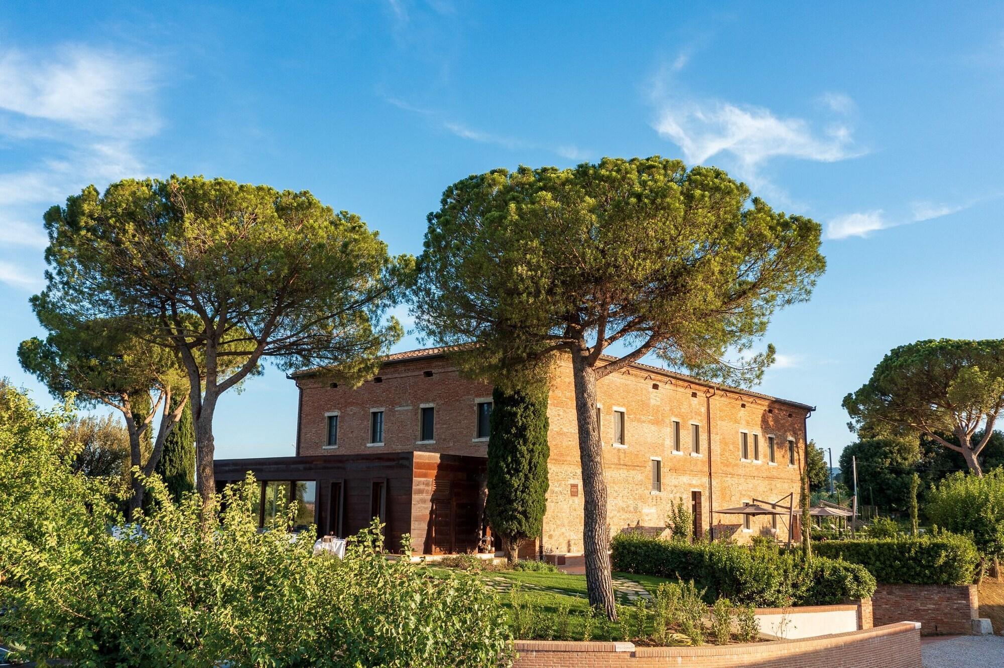 Vista Exterior Villa Svetoni Wine Resort