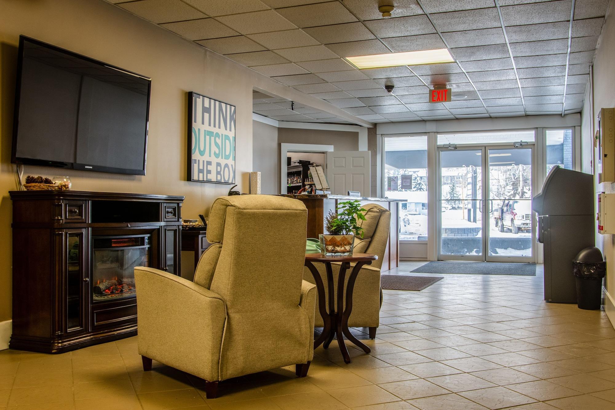 Vista Lobby Northwood Plaza Hotel