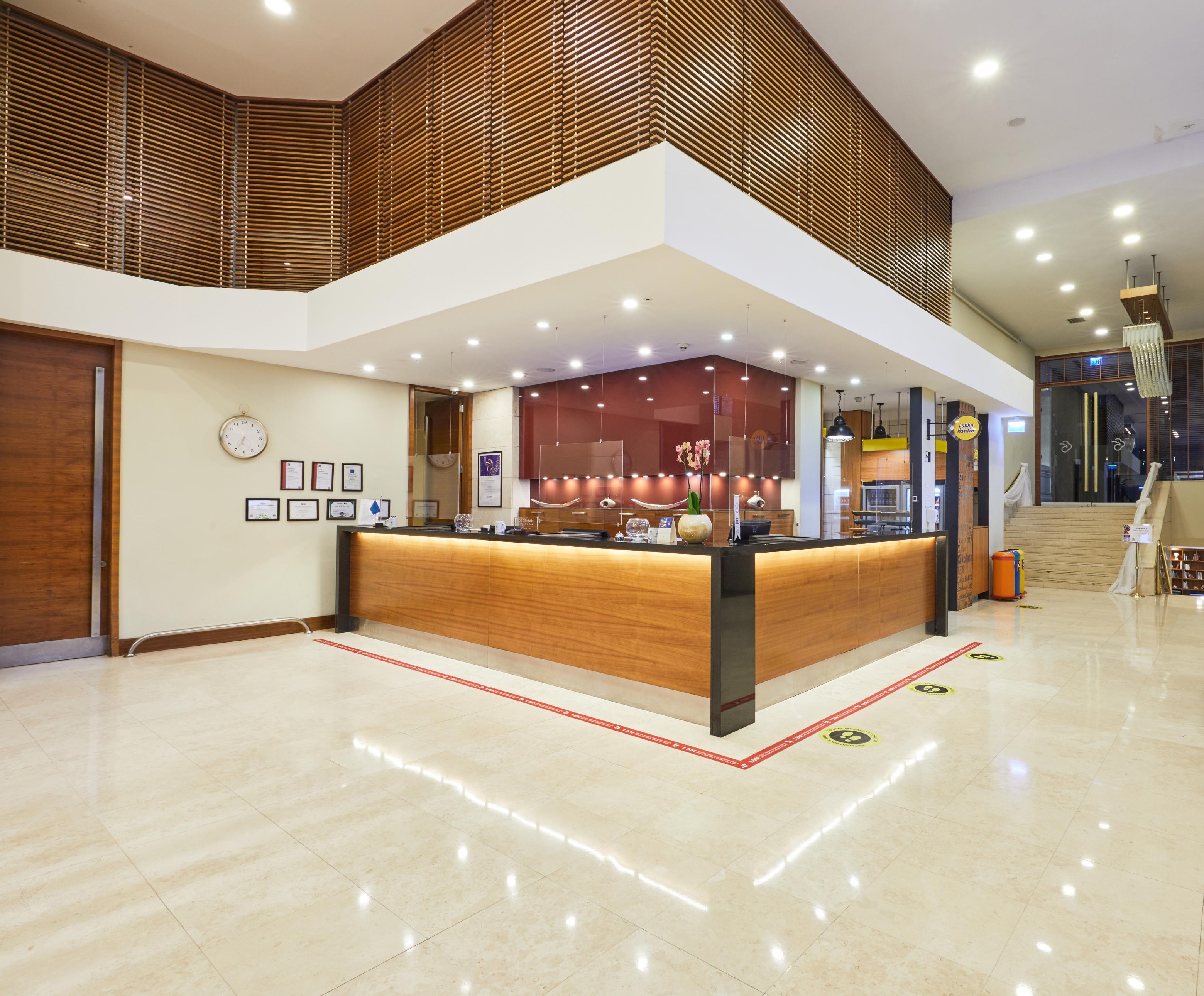 Vista Lobby Dedeman Istanbul
