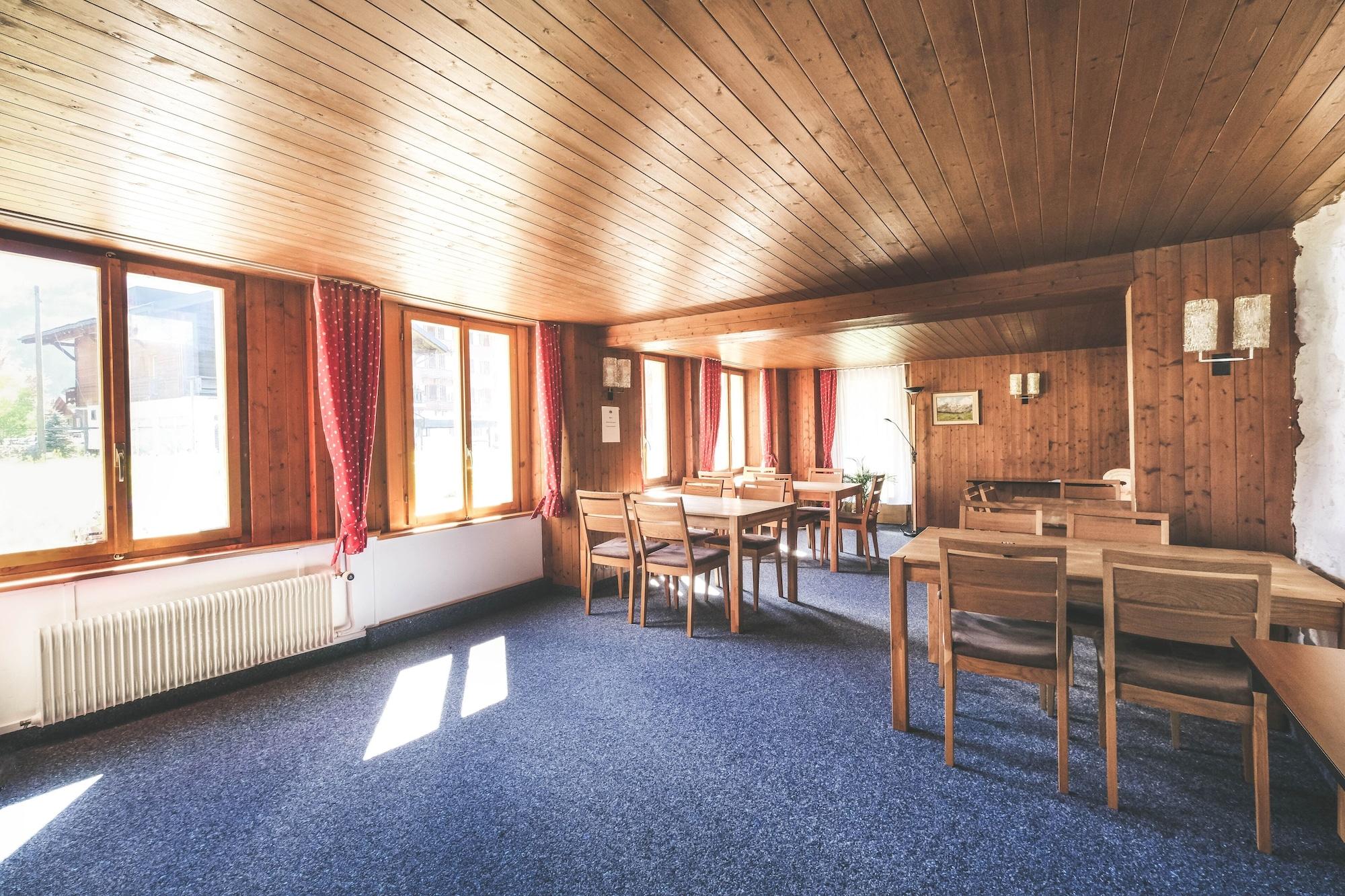Comodidades del Alojamiento Hotel Alpina
