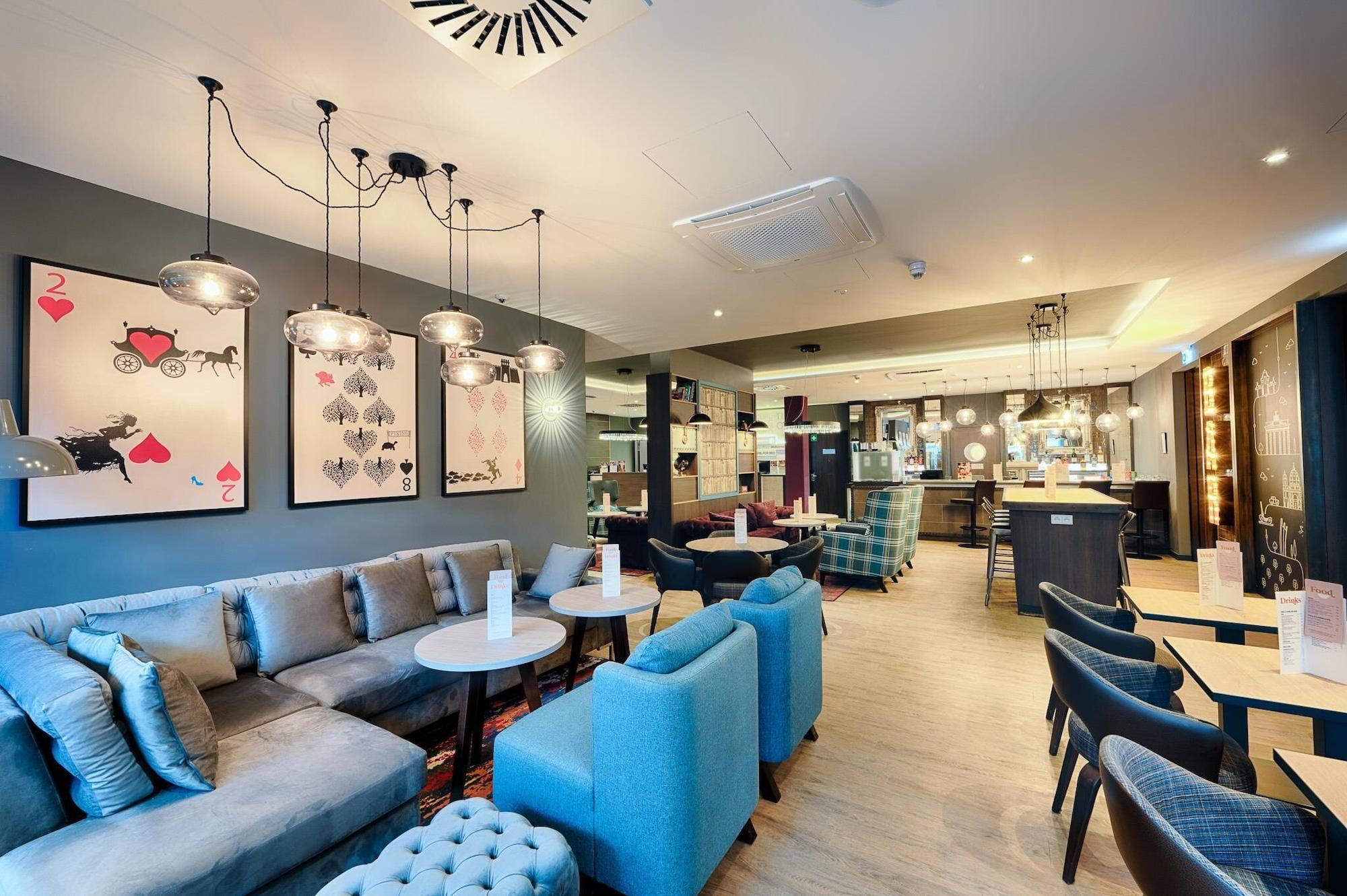 Vista Lobby Premier Inn Köln City Centre