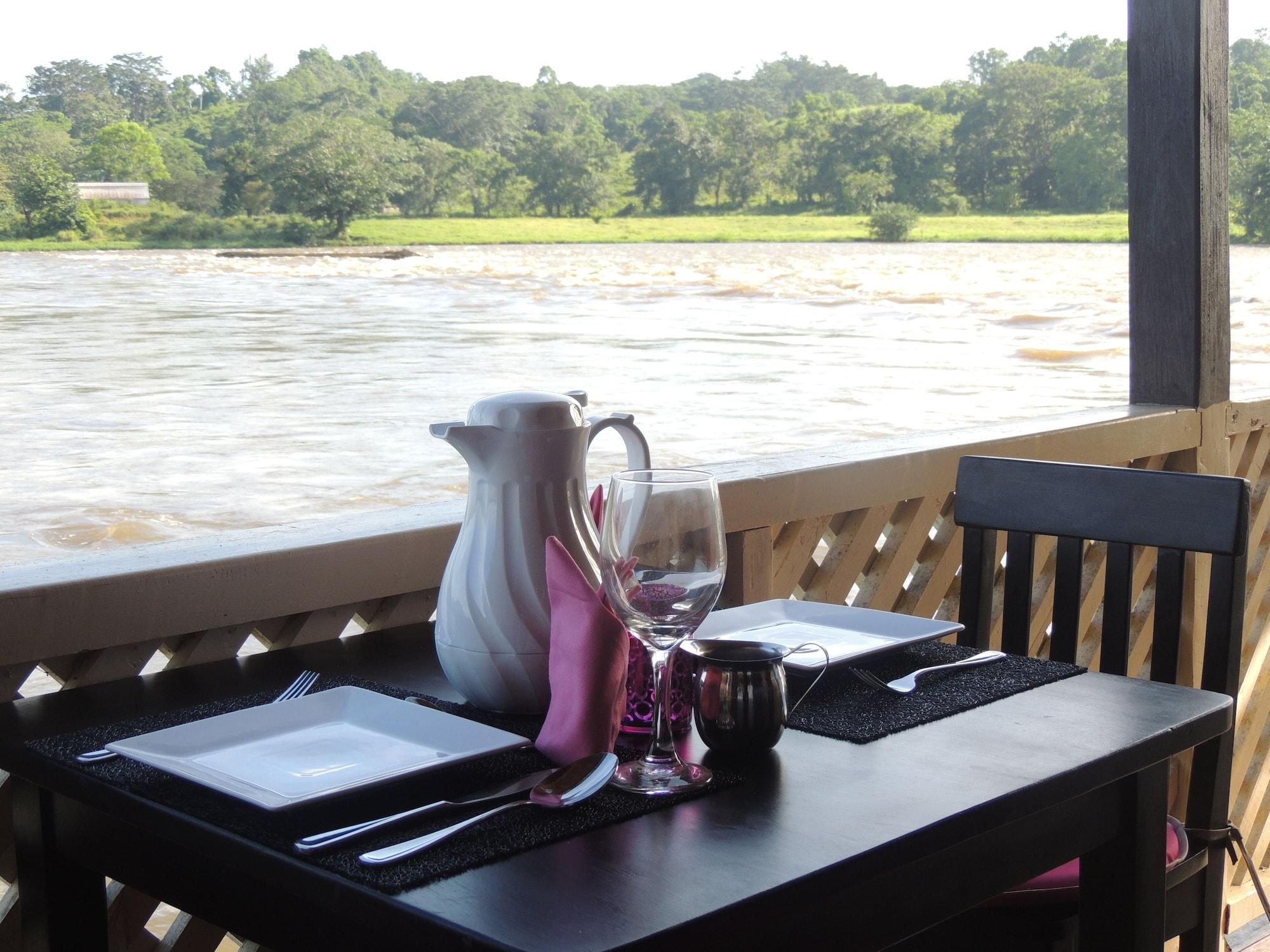 Bar/Salón Hotel Luna Del Rio