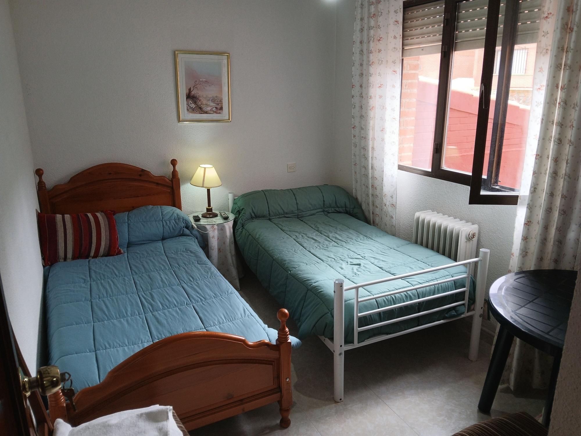 Varios Room-private Double Room in Toledo