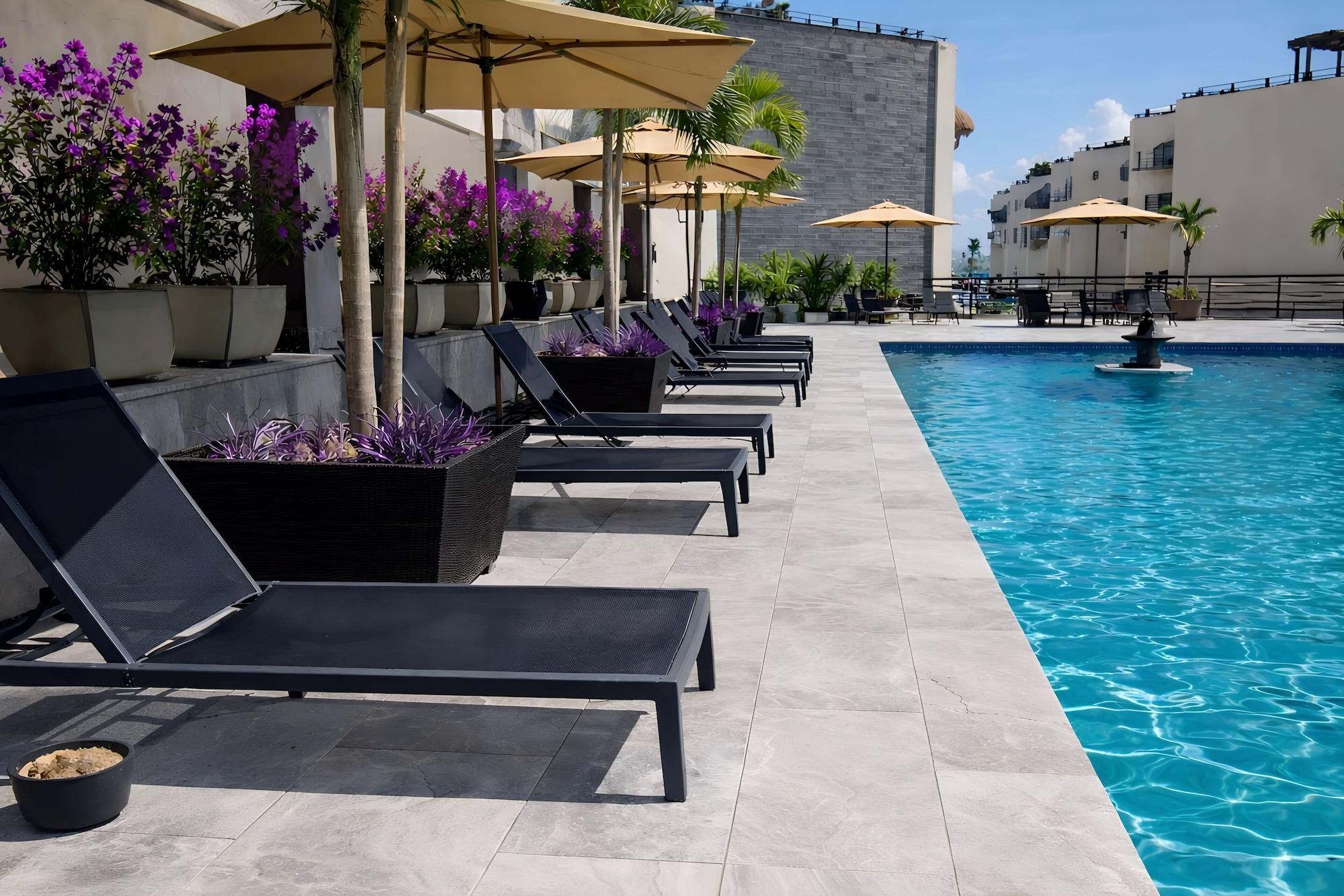 Vista Exterior Aldea Thai Oceanview Penthouses