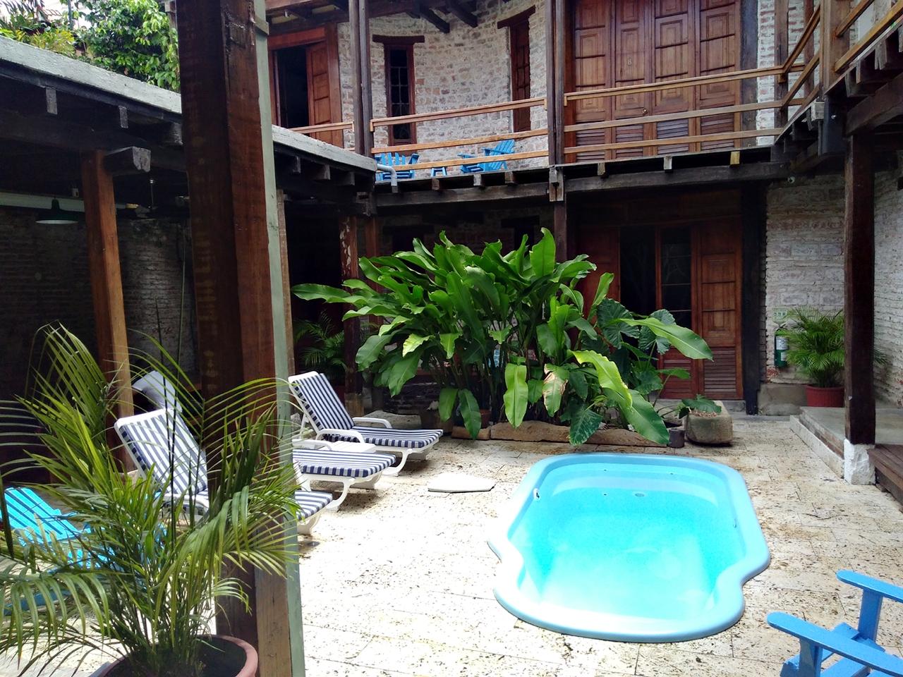 Vista Piscina Friends To Be