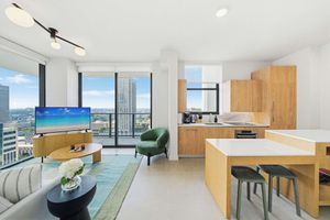 Alojamiento - Downtown Drift Luxury Amenities, and Pool