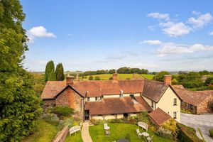 Alojamiento - Castle of Comfort Hotel & Restaurant