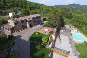 Alojamiento - A large farmhouse with views over Umbria/Tuscany with Aircon & streaming WiFi
