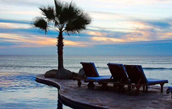 GR Solaris Lighthouse