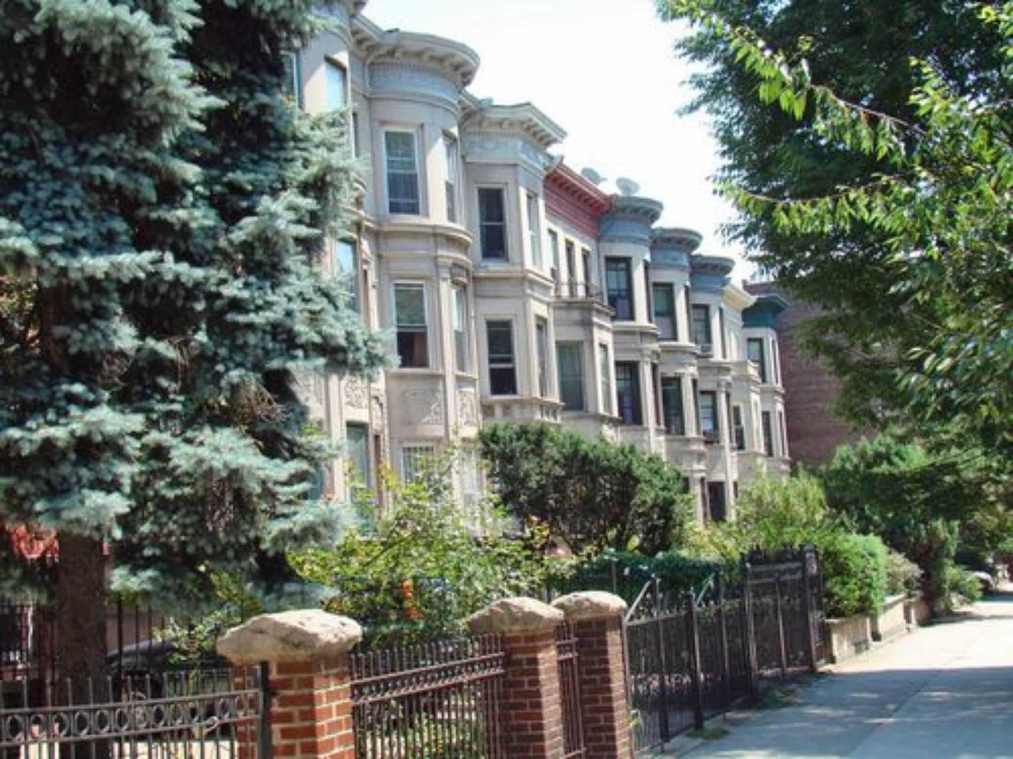 Varios Parkside Bed & Breakfast
