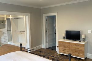 Alquiler Vacacional - The Victorian Oasis-The amenities of a modern home, the character of a Victorian