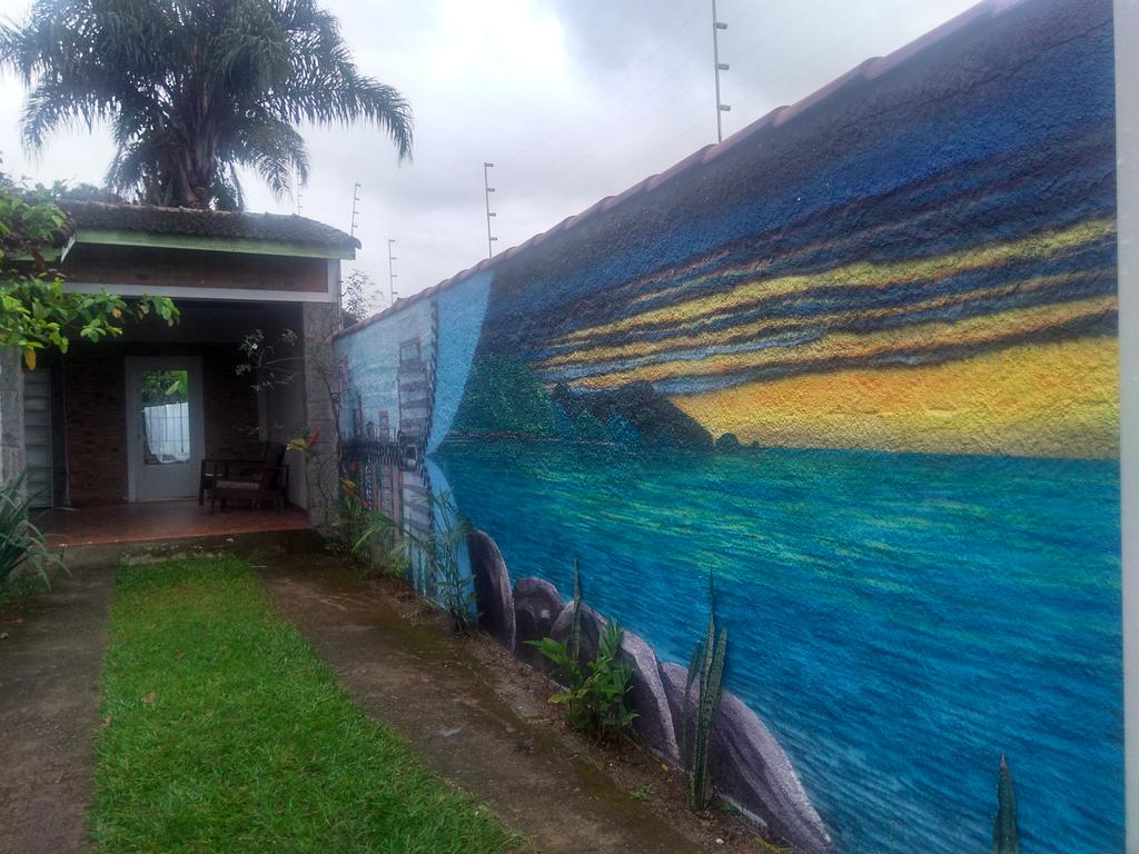 Vista Exterior Casa de Mainha Hostel Ubatuba