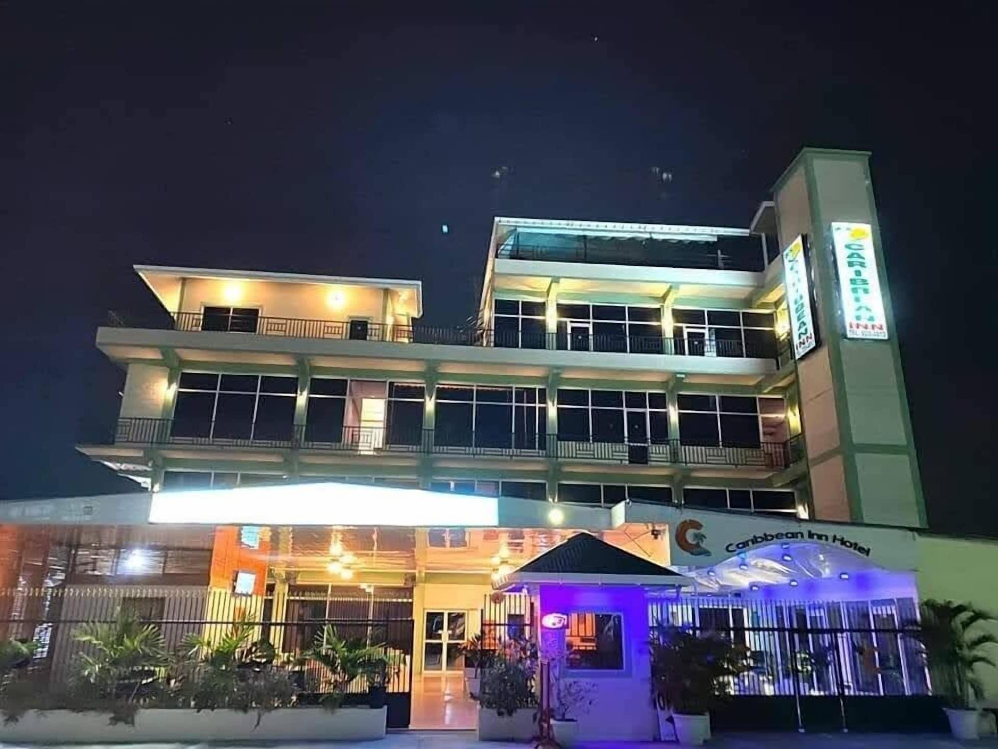 Vista Exterior Caribbean Inn