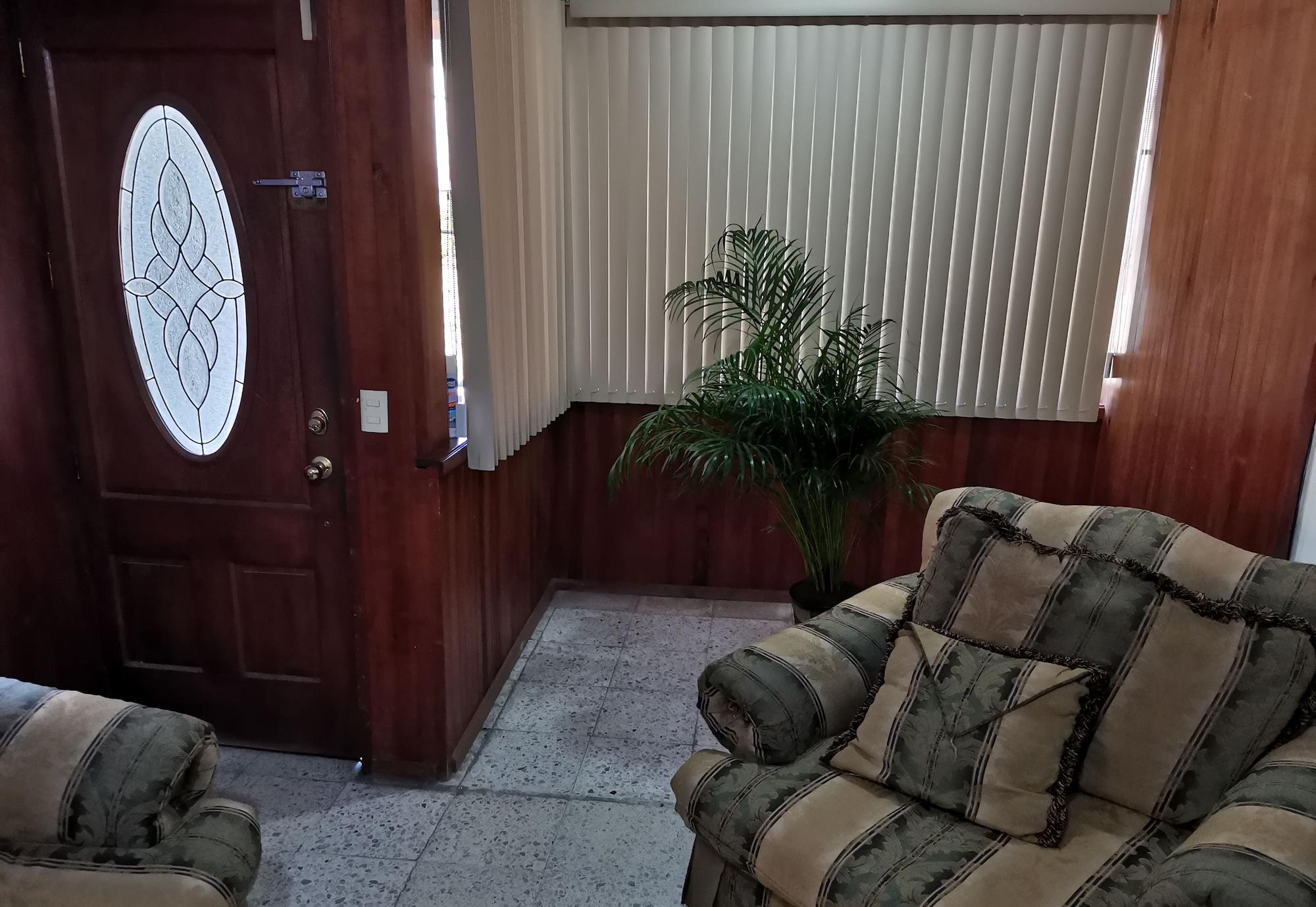 Comodidades del Alojamiento Casa Gardenia Querétaro Cerca del Centro