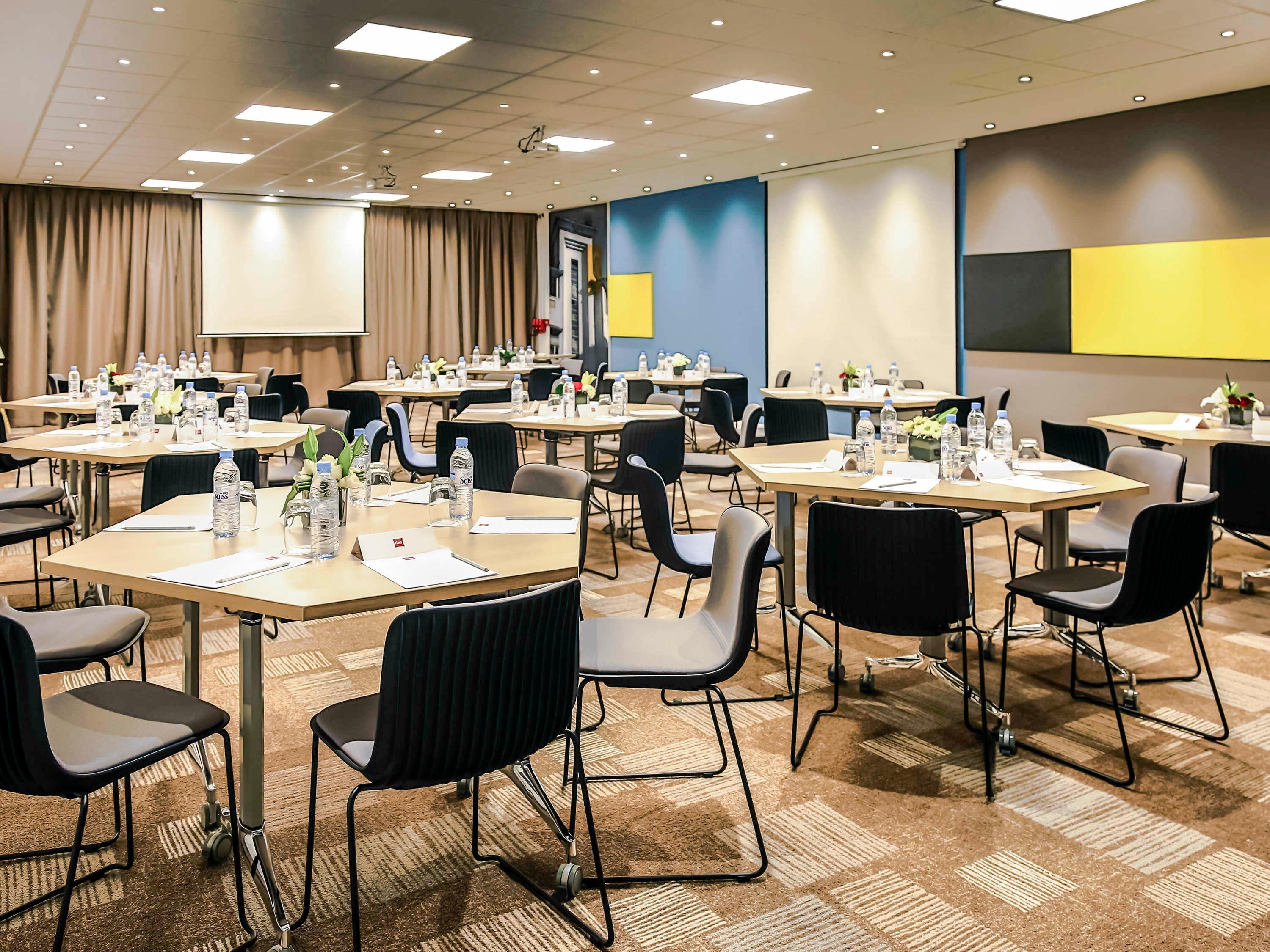 Centro de Negocios Ibis Rabat Agdal