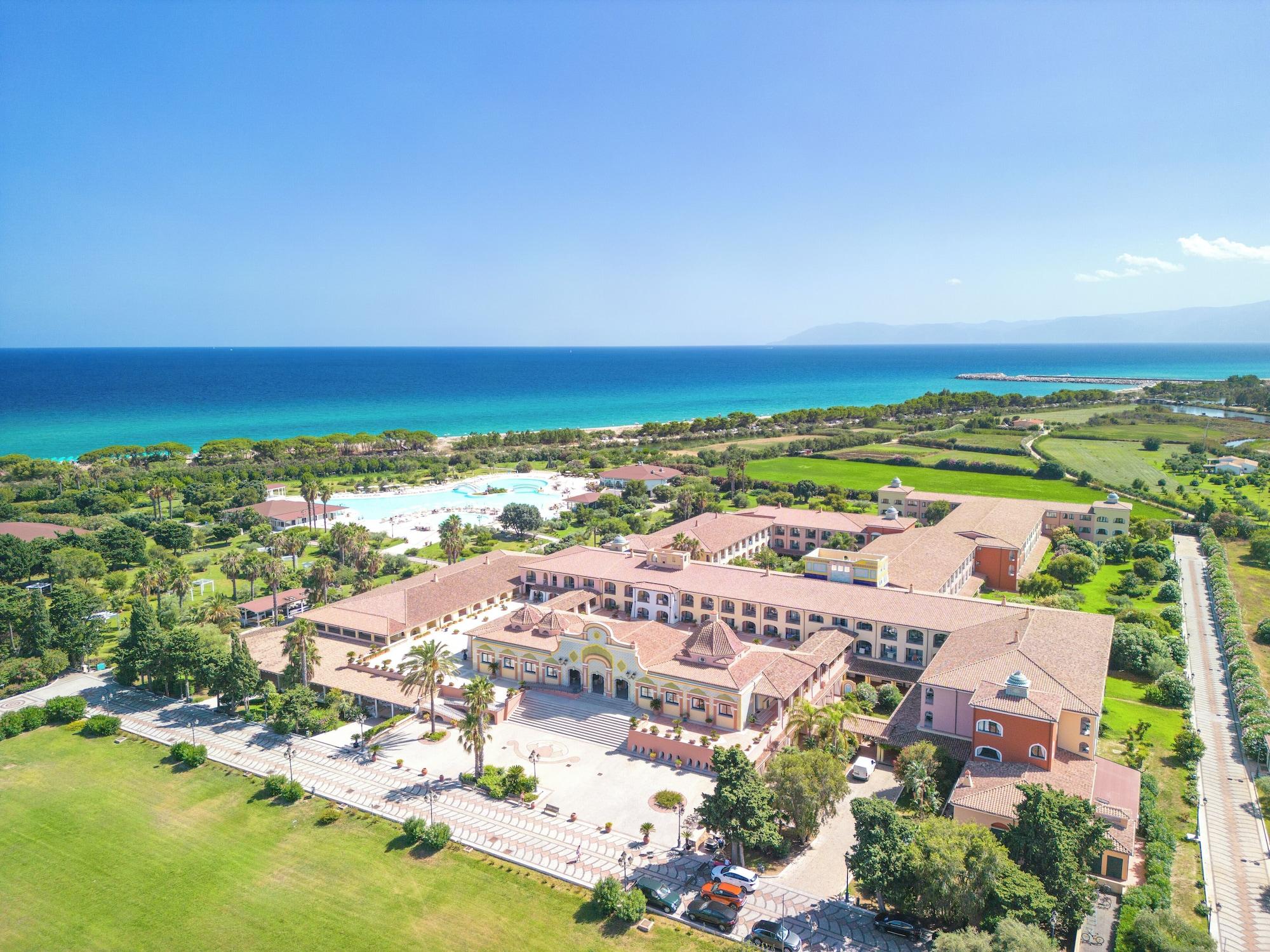 Vista Exterior Club Hotel Marina Beach