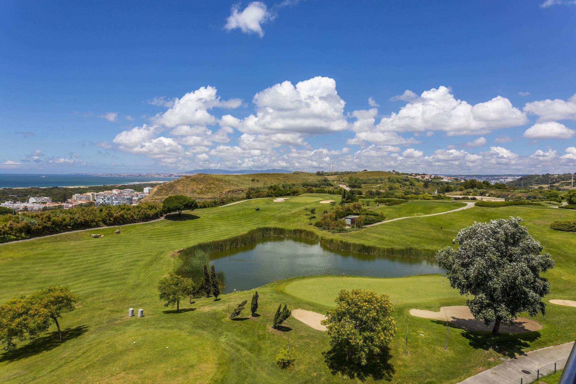 Campo de Golf Crowne Plaza Caparica Lisbon by IHG