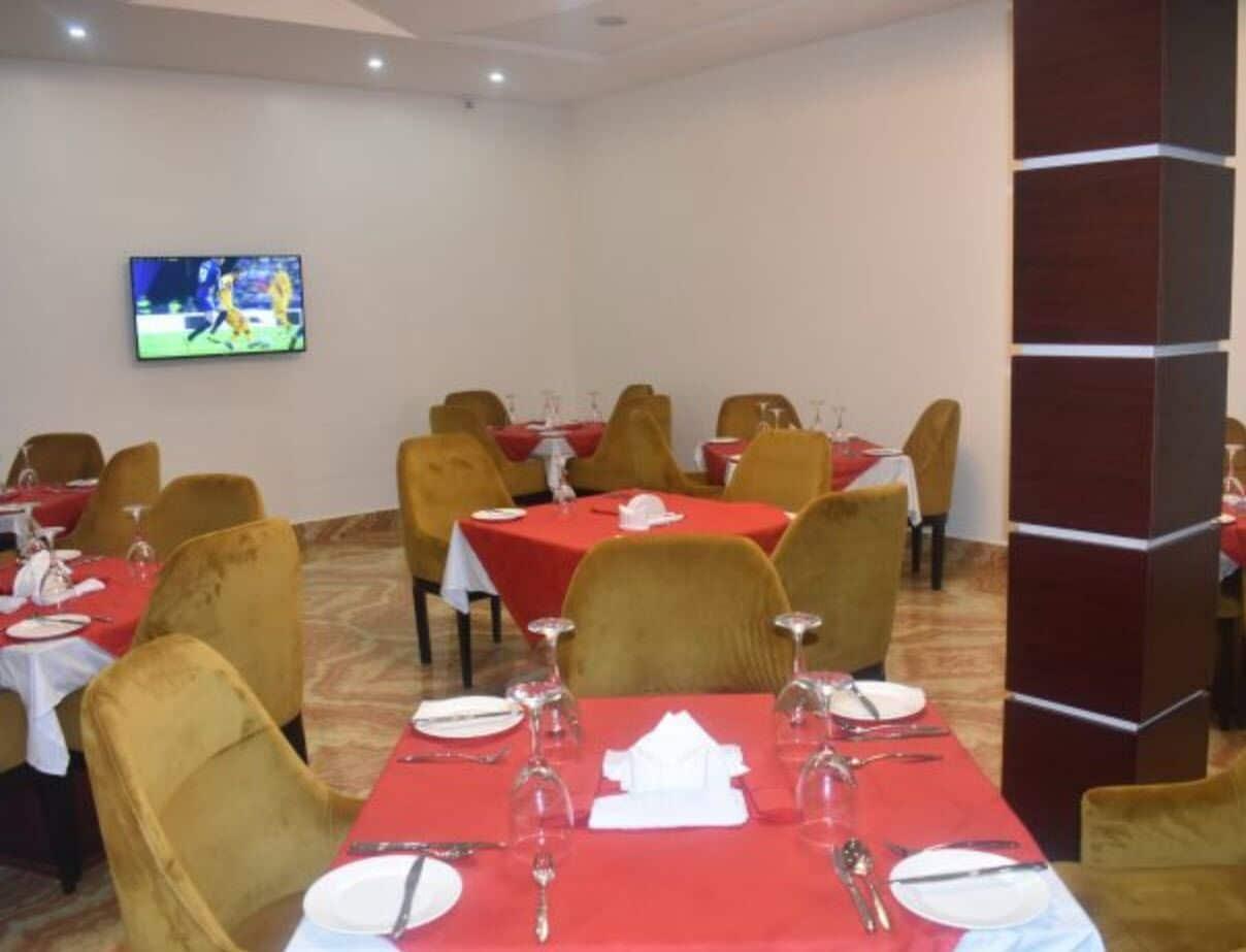 Restaurant City Cruz Hotel