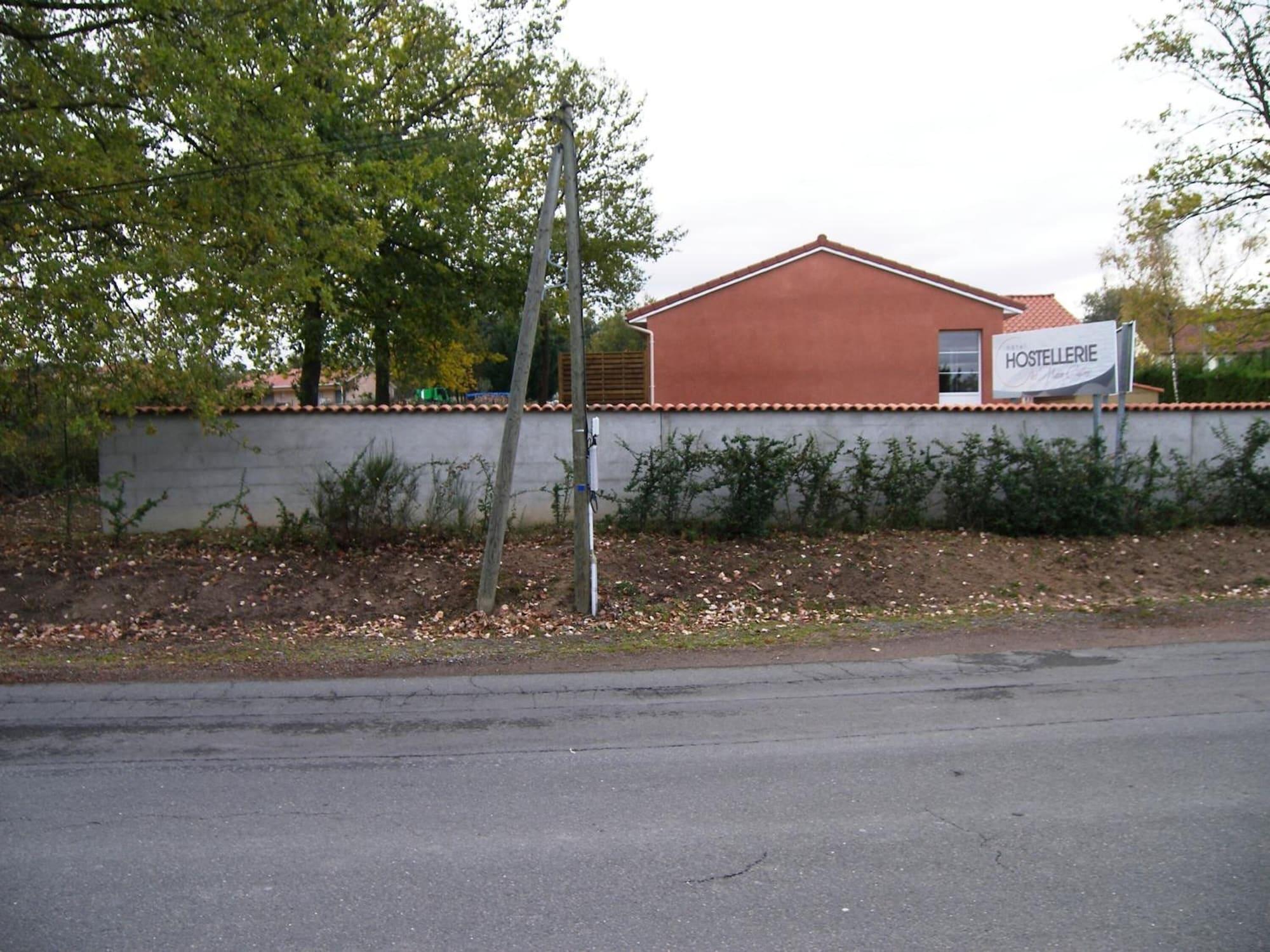 Vista Exterior Hostellerie Del Matin Calme