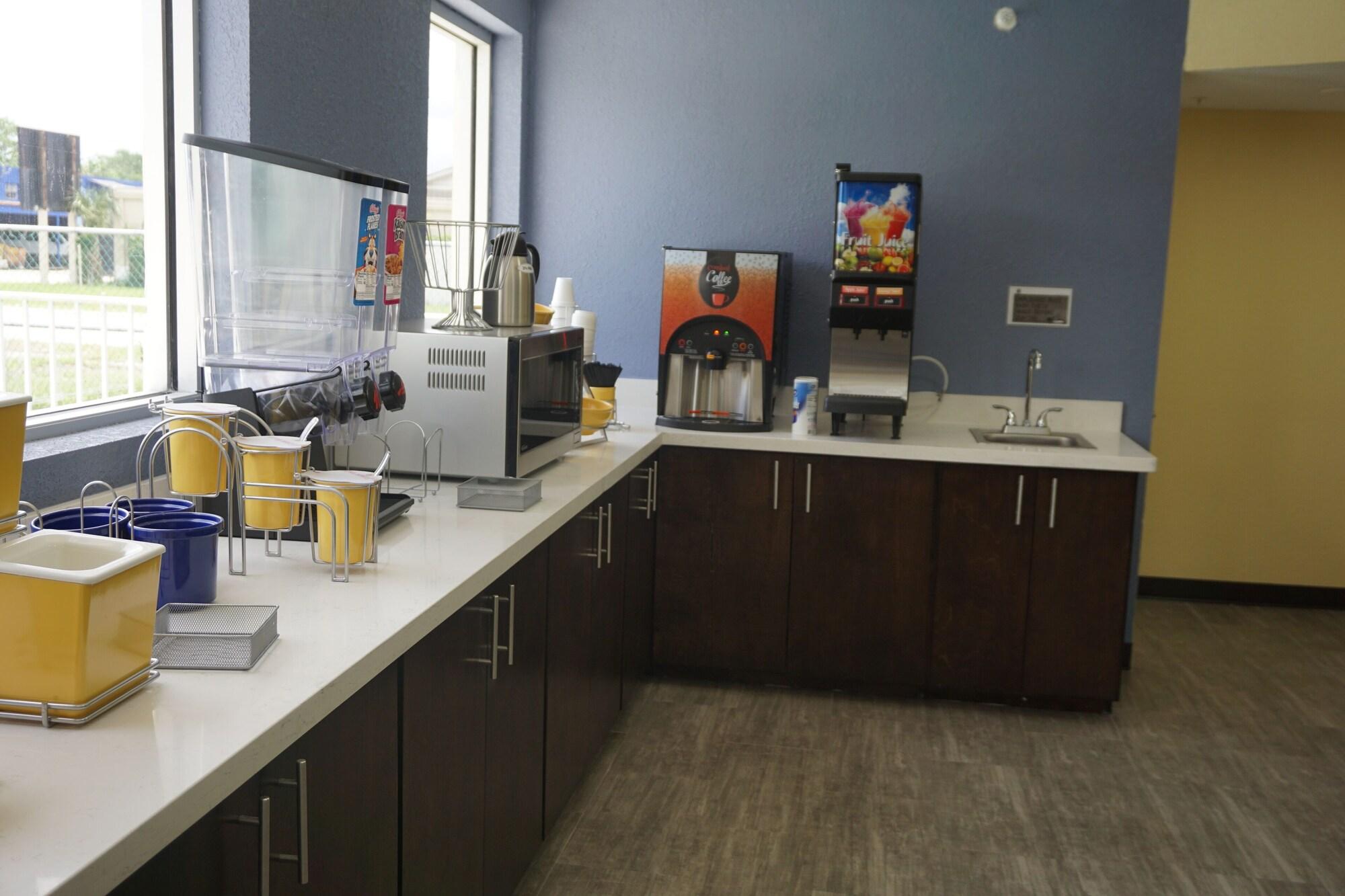 Bar/Salón Days Inn by Wyndham Apopka/Orlando