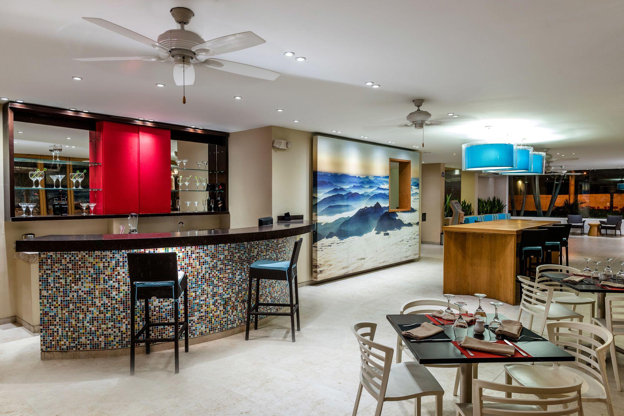 Bar/Salón BLU HOTEL By Tamacá