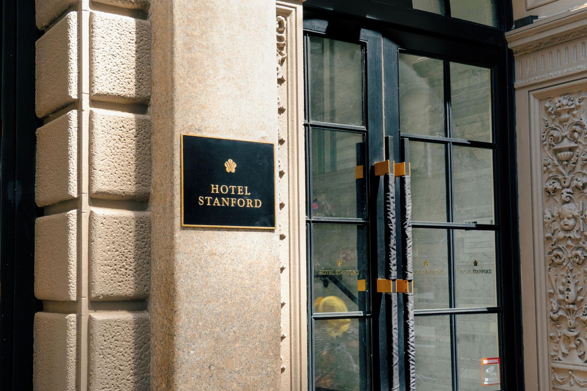 Vista Exterior Hotel Stanford
