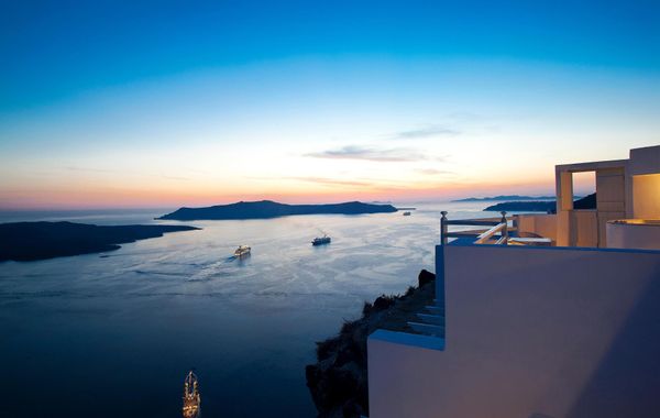 Adamant Suites