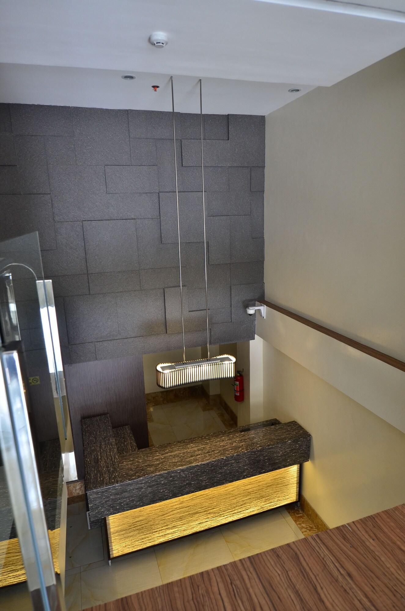 Vista Lobby Oriental Zen Suites