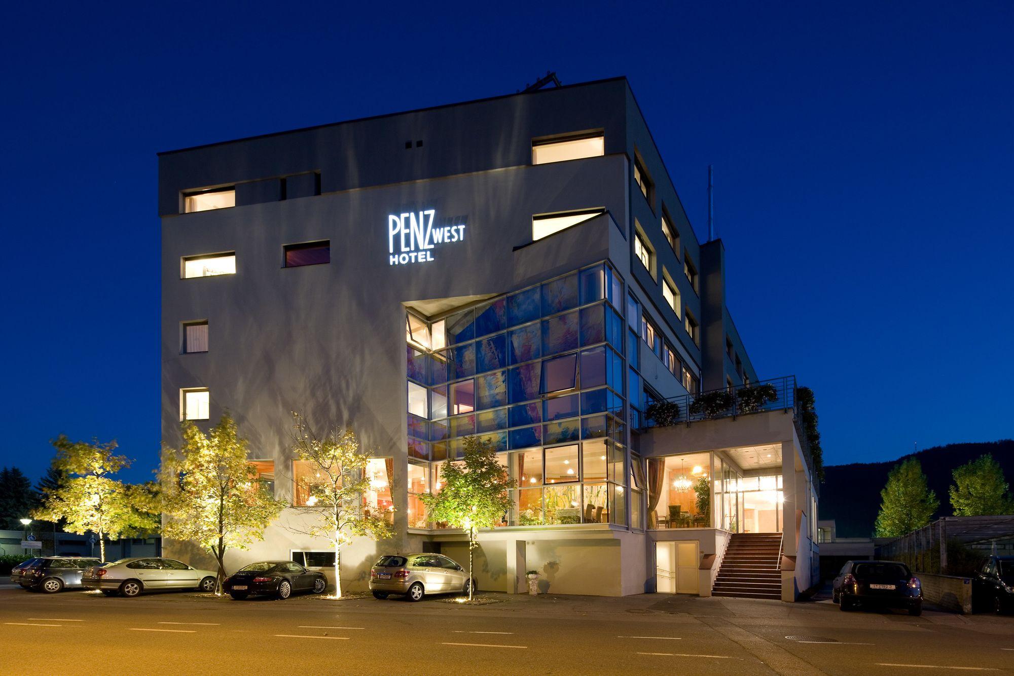 Vista Exterior Penz Hotel West