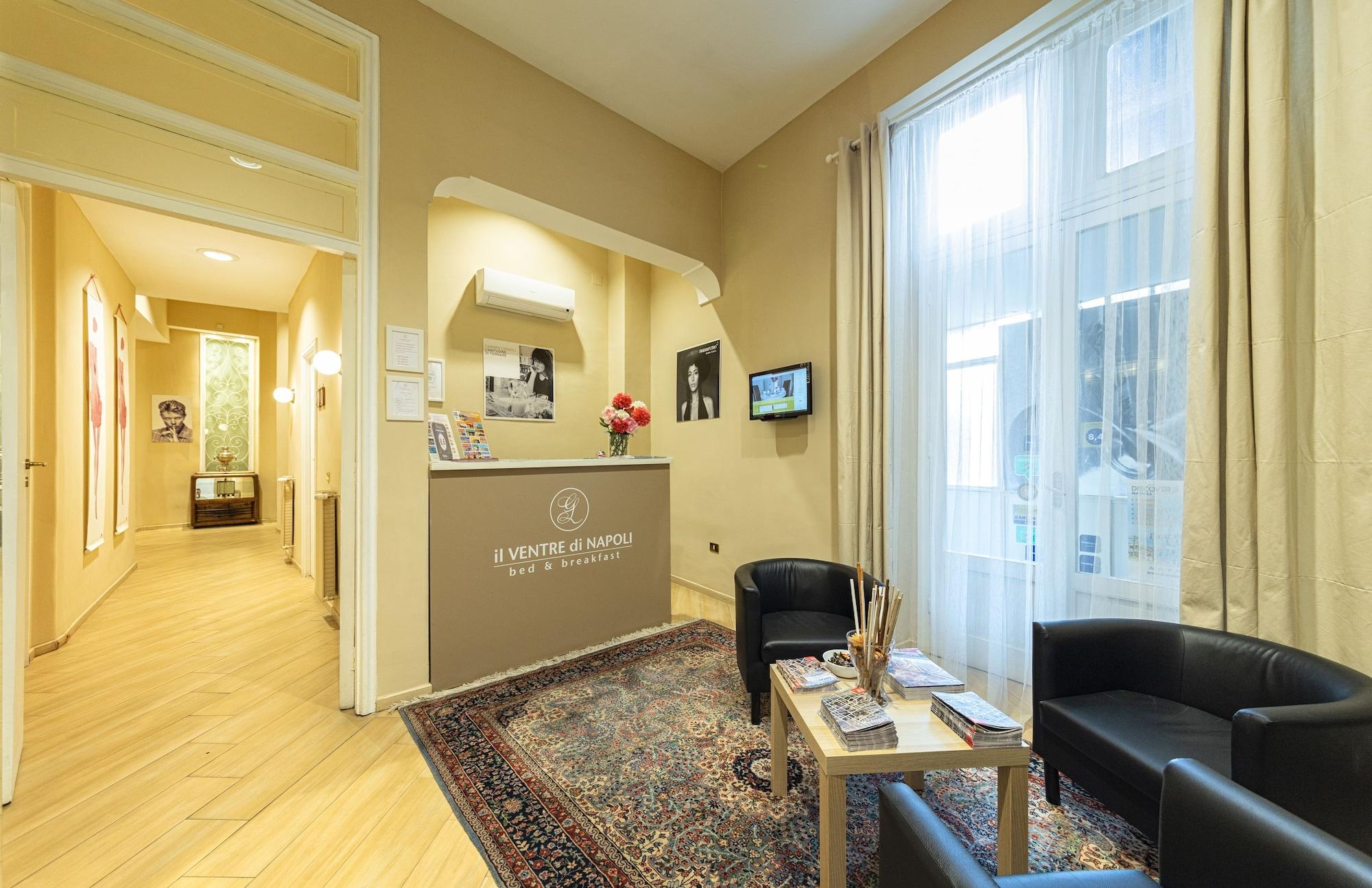 Vista Lobby Affittacamere "B&B Il Ventre di Napoli"
