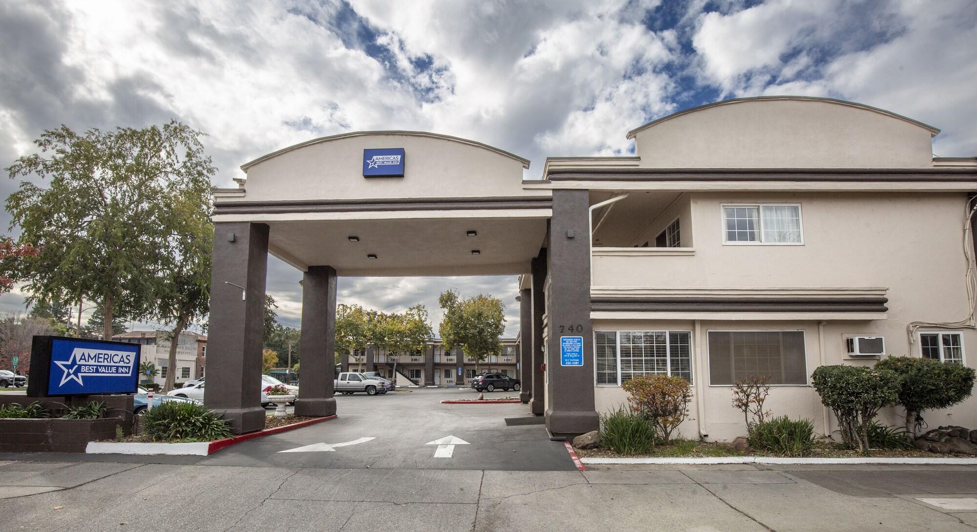 Vista Exterior Americas Best Value Inn Chico
