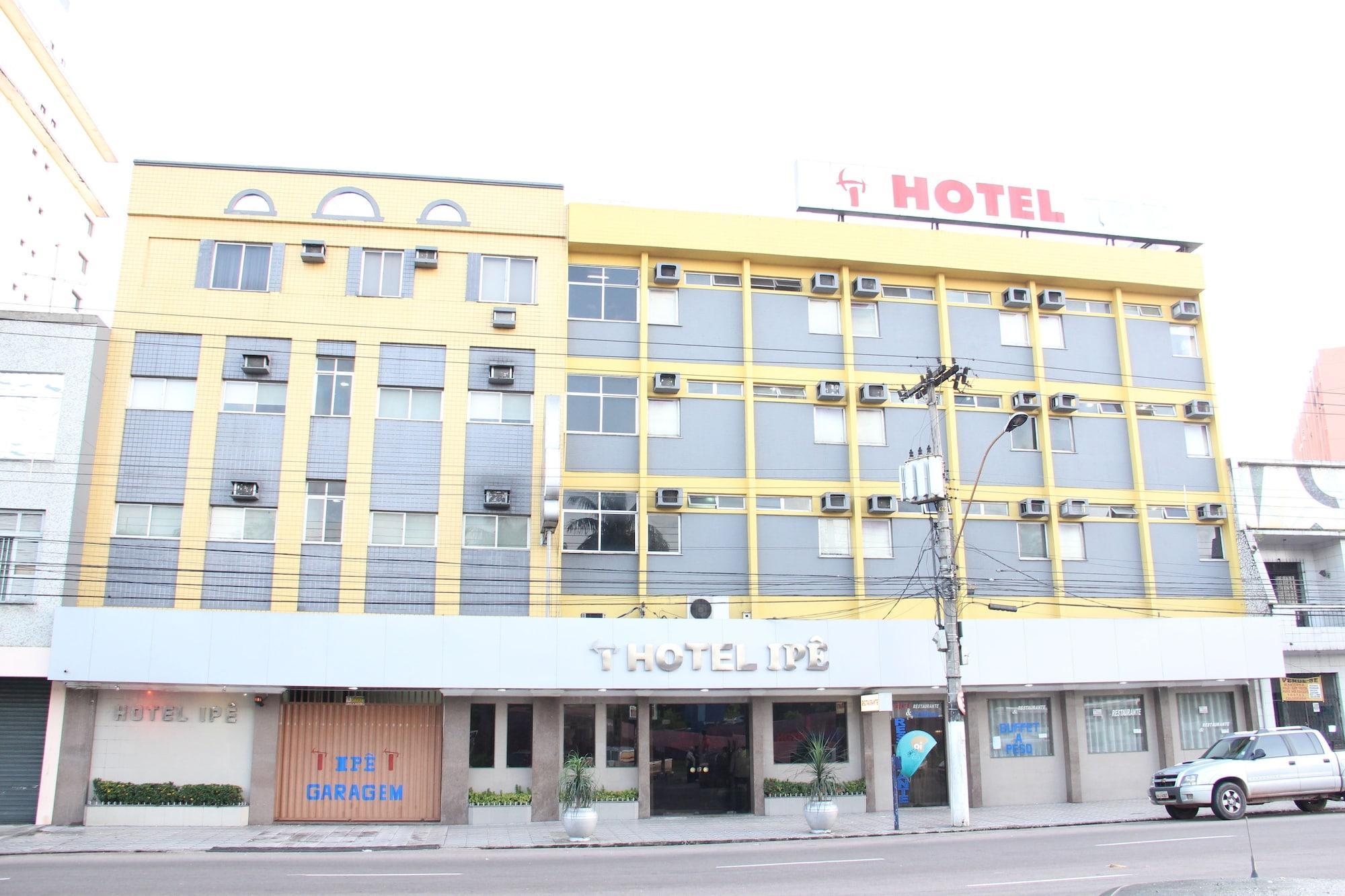 Vista Exterior Hotel Ipe