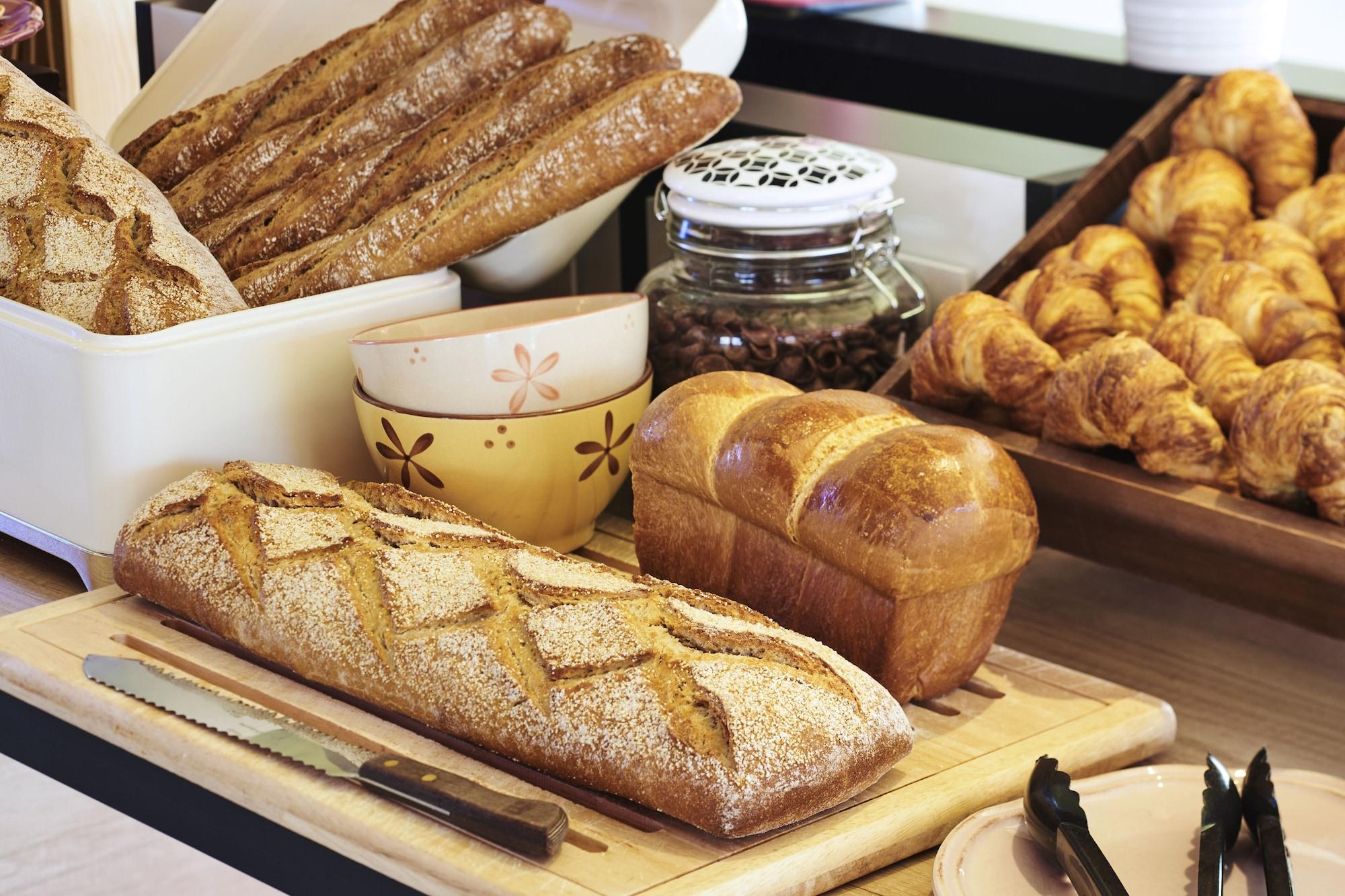 Restaurant greet Hotel Versailles - Voisins Le Bretonneux