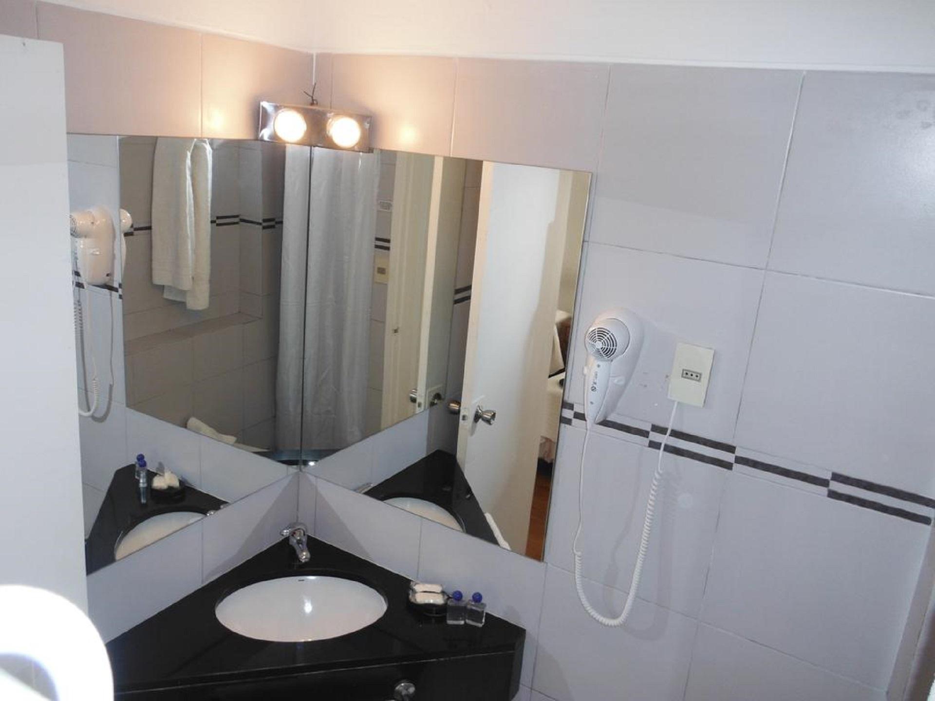 Comodidades del Alojamiento Hotel Bravamar
