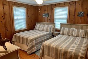 Alquiler Vacacional - Relaxation awaits!  Potomac River Waterfront Home.