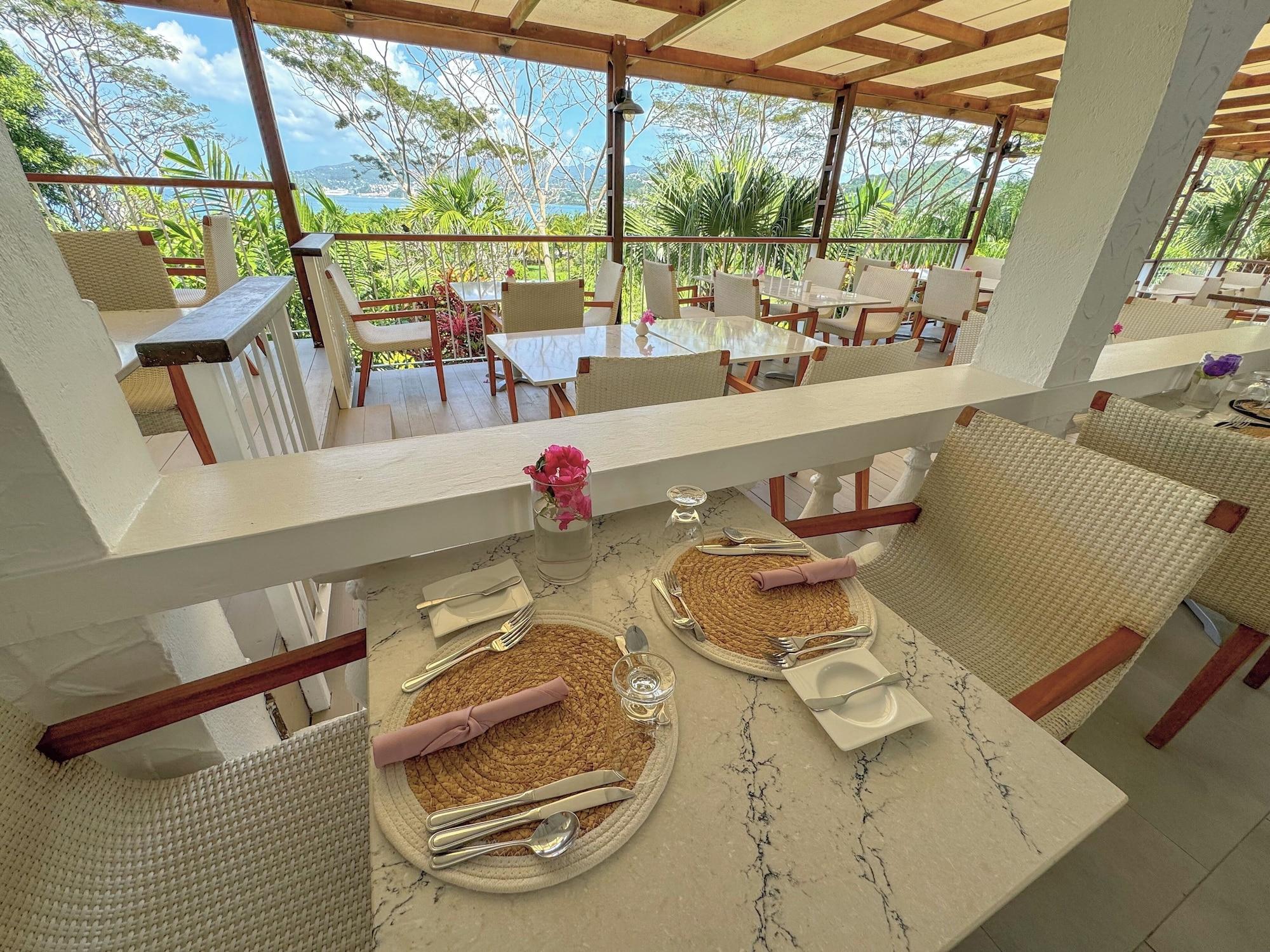Restaurant Mount Cinnamon Beach & Wellness Resort