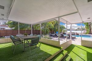 Alojamiento - Waterfront Jungle Home with Kayaks