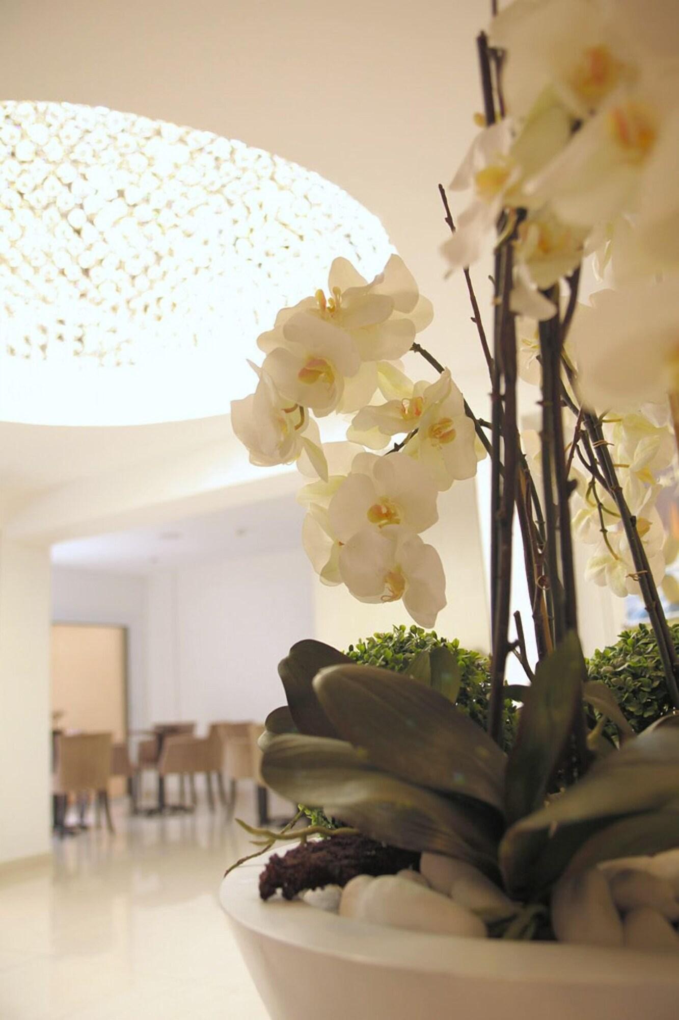 Vista Lobby Achilleos City Hotel