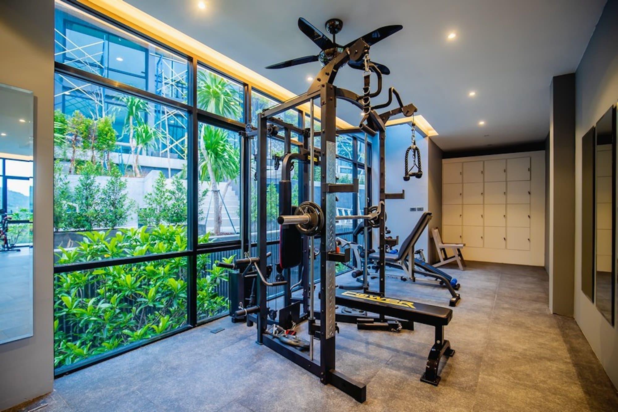 Gimnasio The Woods Natural Park Resort Phuket