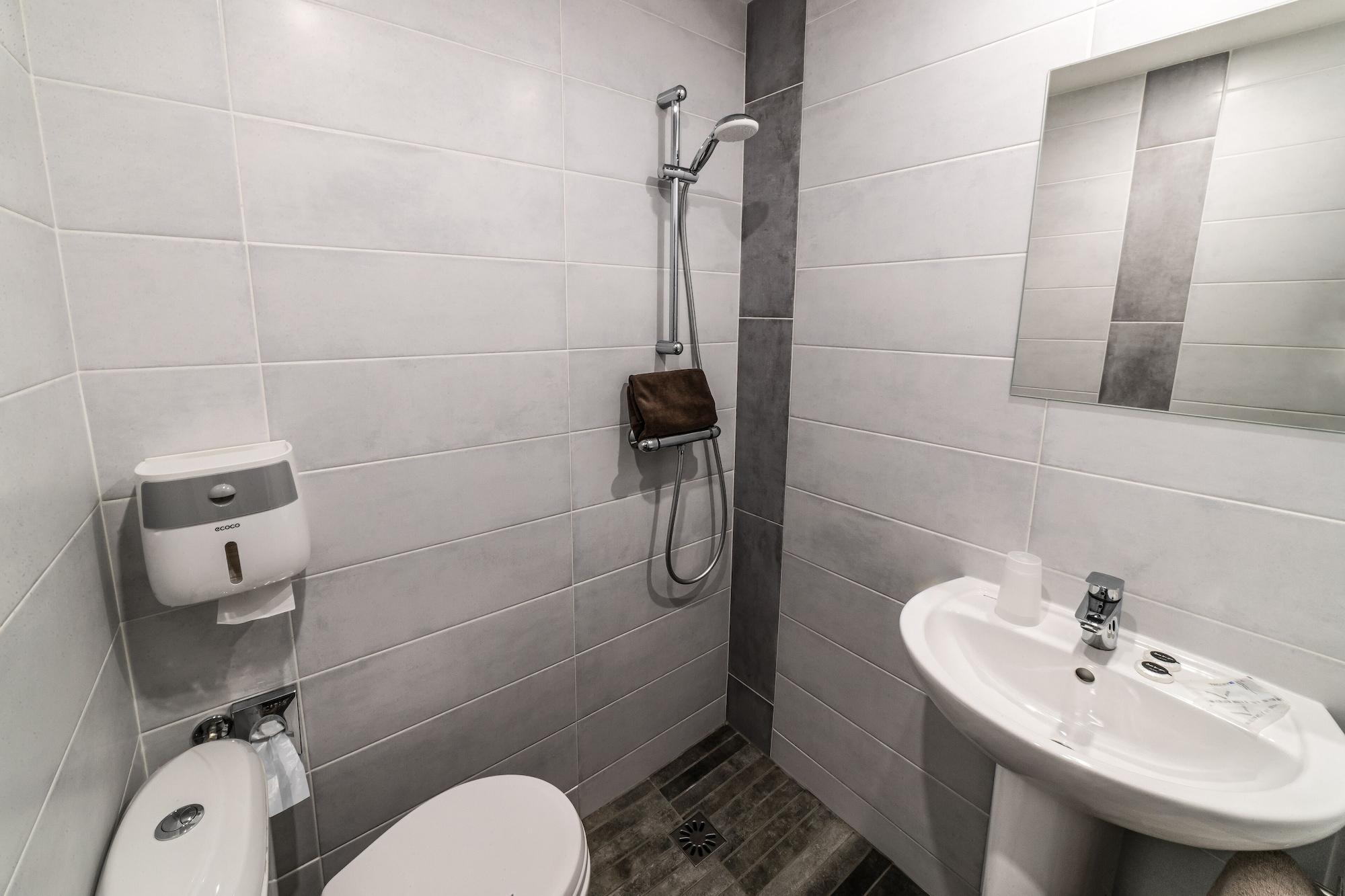 Equipamiento de Habitación Citotel Furania