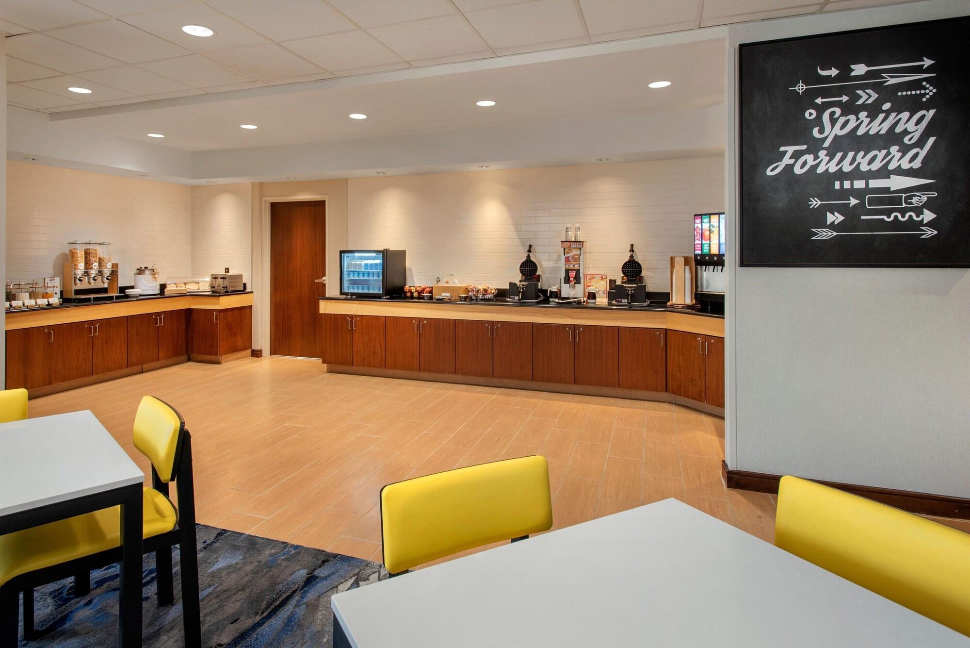Restaurant Fairfield Inn & Suites Watertown Thousand Islands