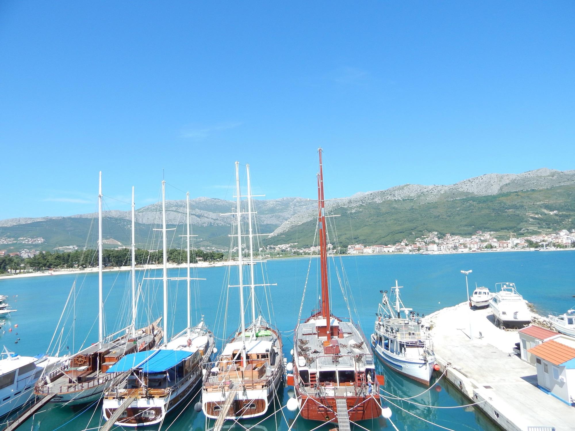 Vista Exterior Apartments Rooms PORAT