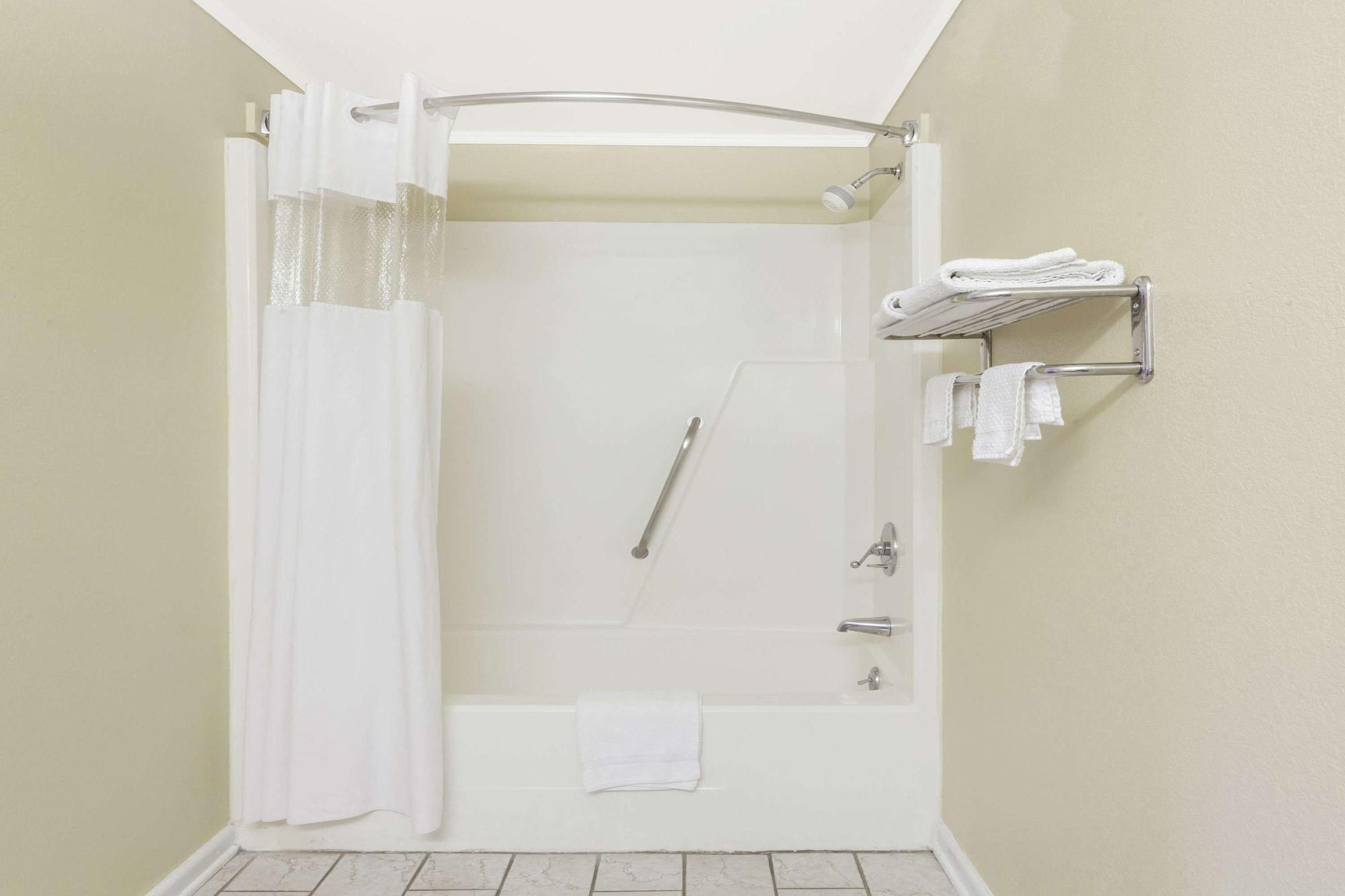 Equipamiento de Habitación Days Inn by Wyndham Lenoir City