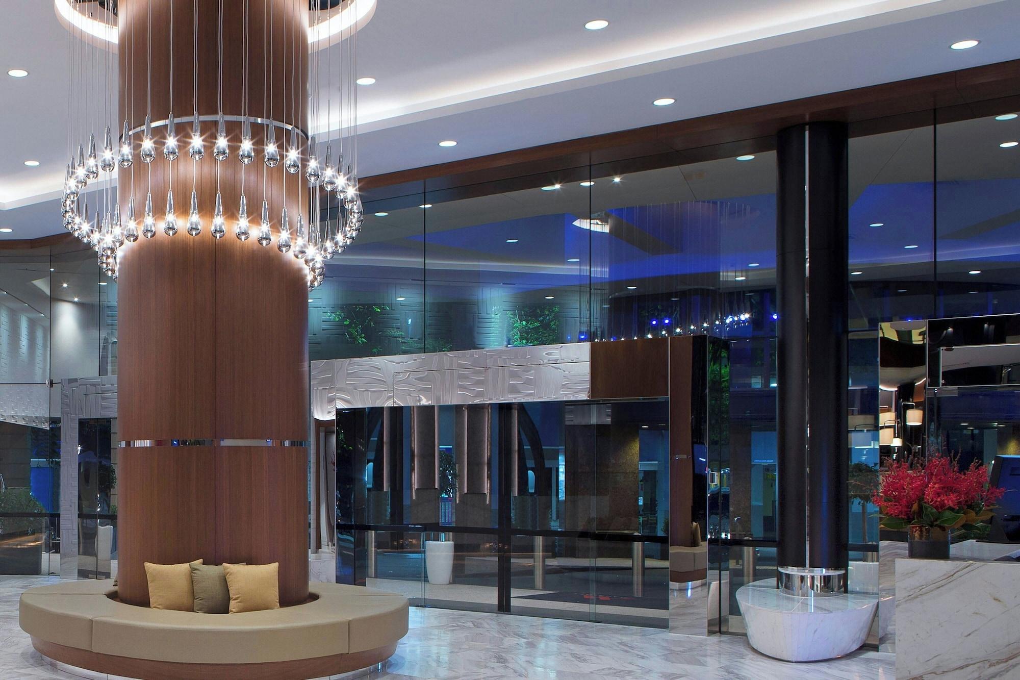 Vista Lobby Sydney Harbour Marriott Hotel at Circular Quay