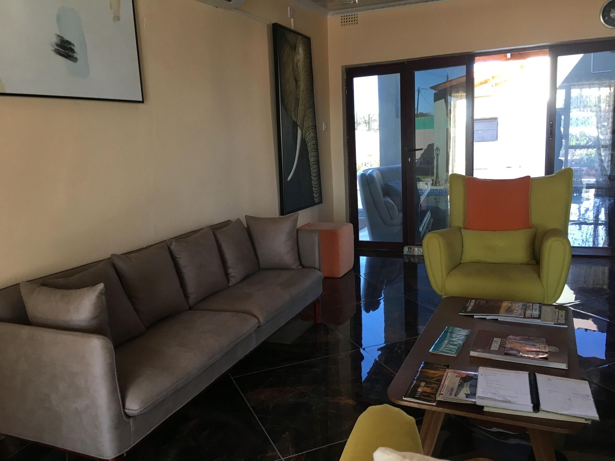 Vista Lobby Kanyi Guest House