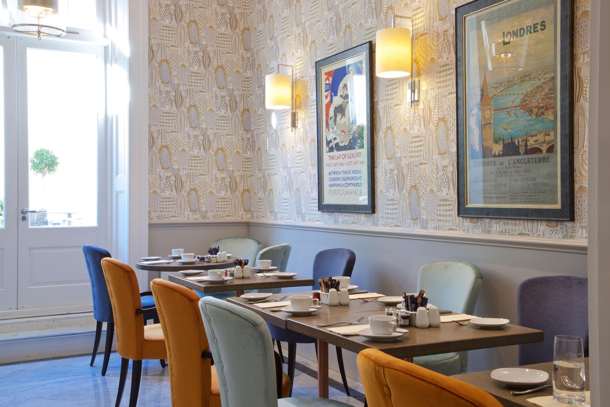 Restaurant 54 Queens Gate Hotel